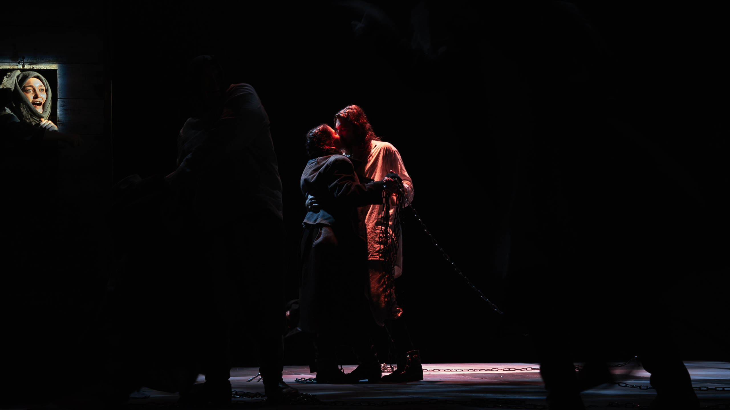 Астраханский Драматический Театр «Леди Макбет». Фотограф Марк Файзулин