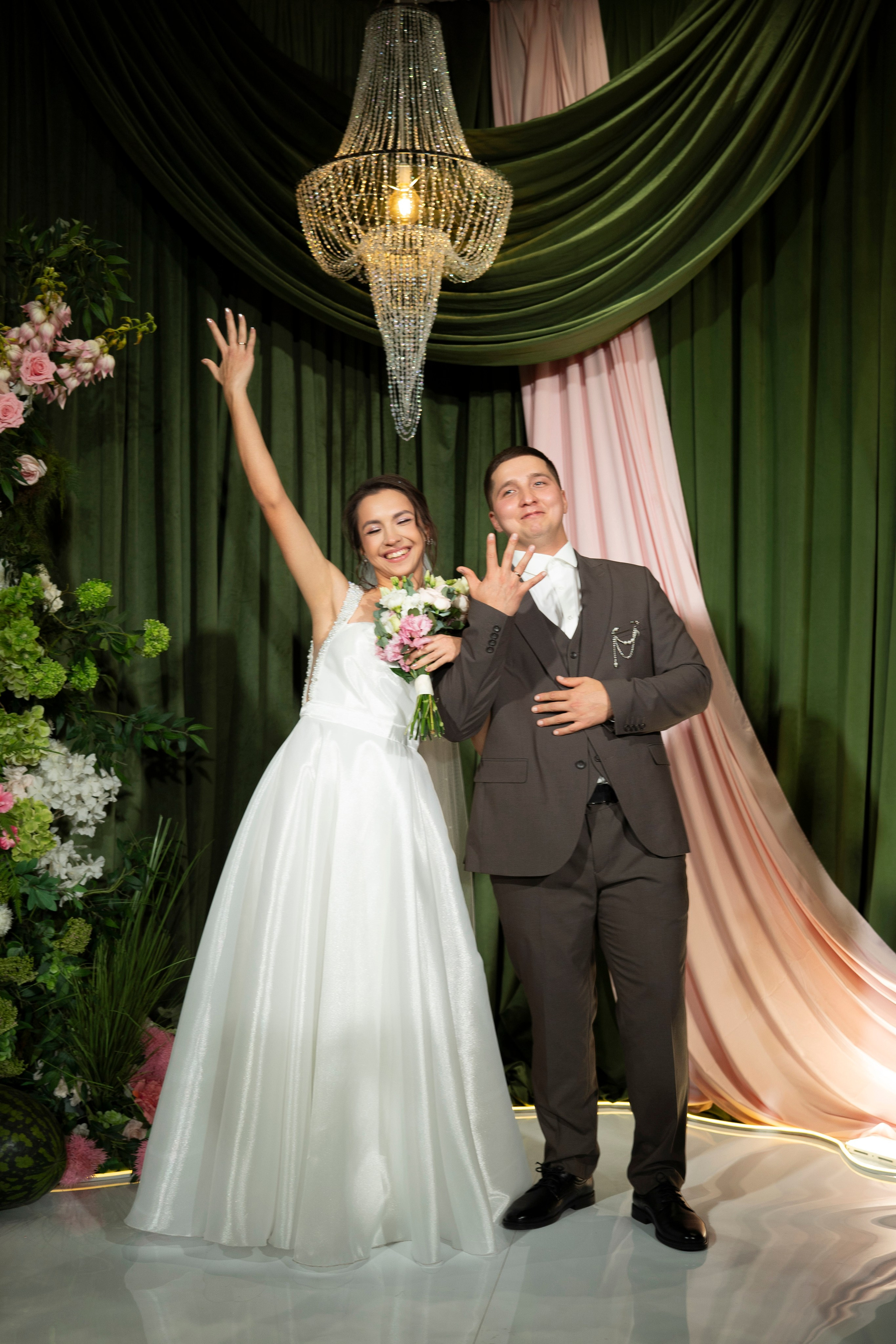 Данил и Регина. Главная