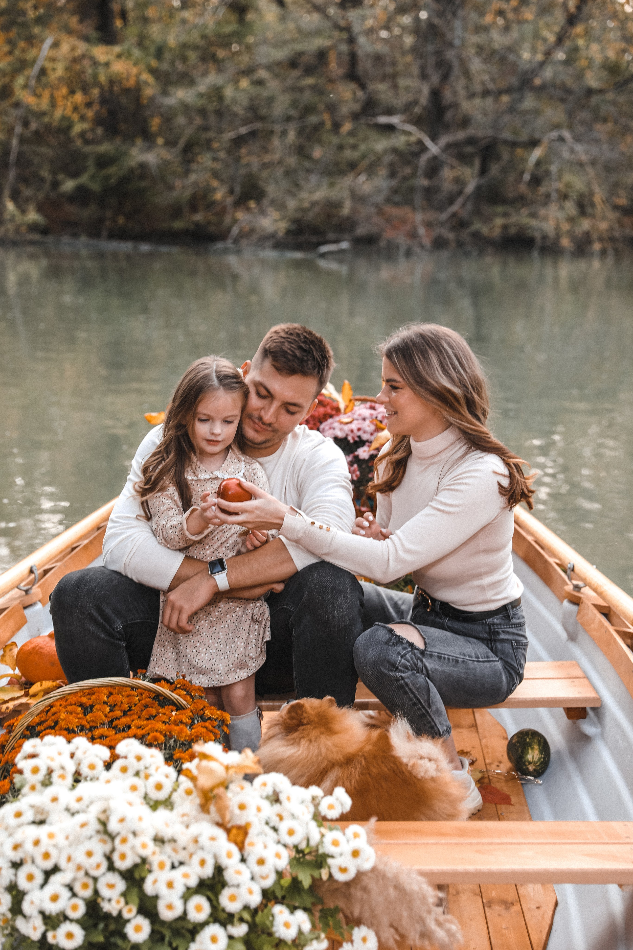 ПРОЕКТ «ЦВЕТОЧНАЯ ЛОДКА». Photographer Viktoriya Markushina «My world throug»