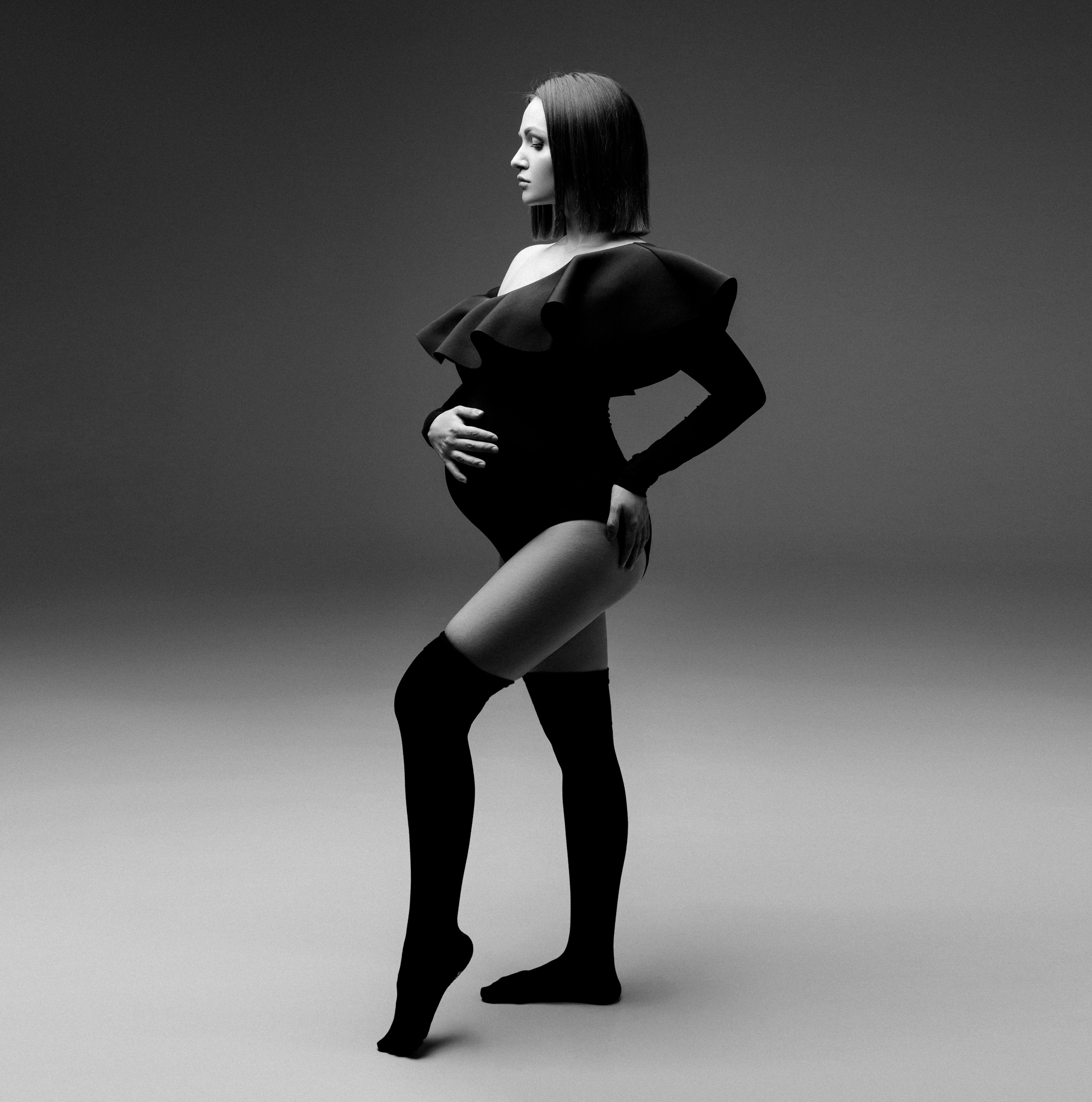 Семейный фотограф беременных Москва фото в боди.