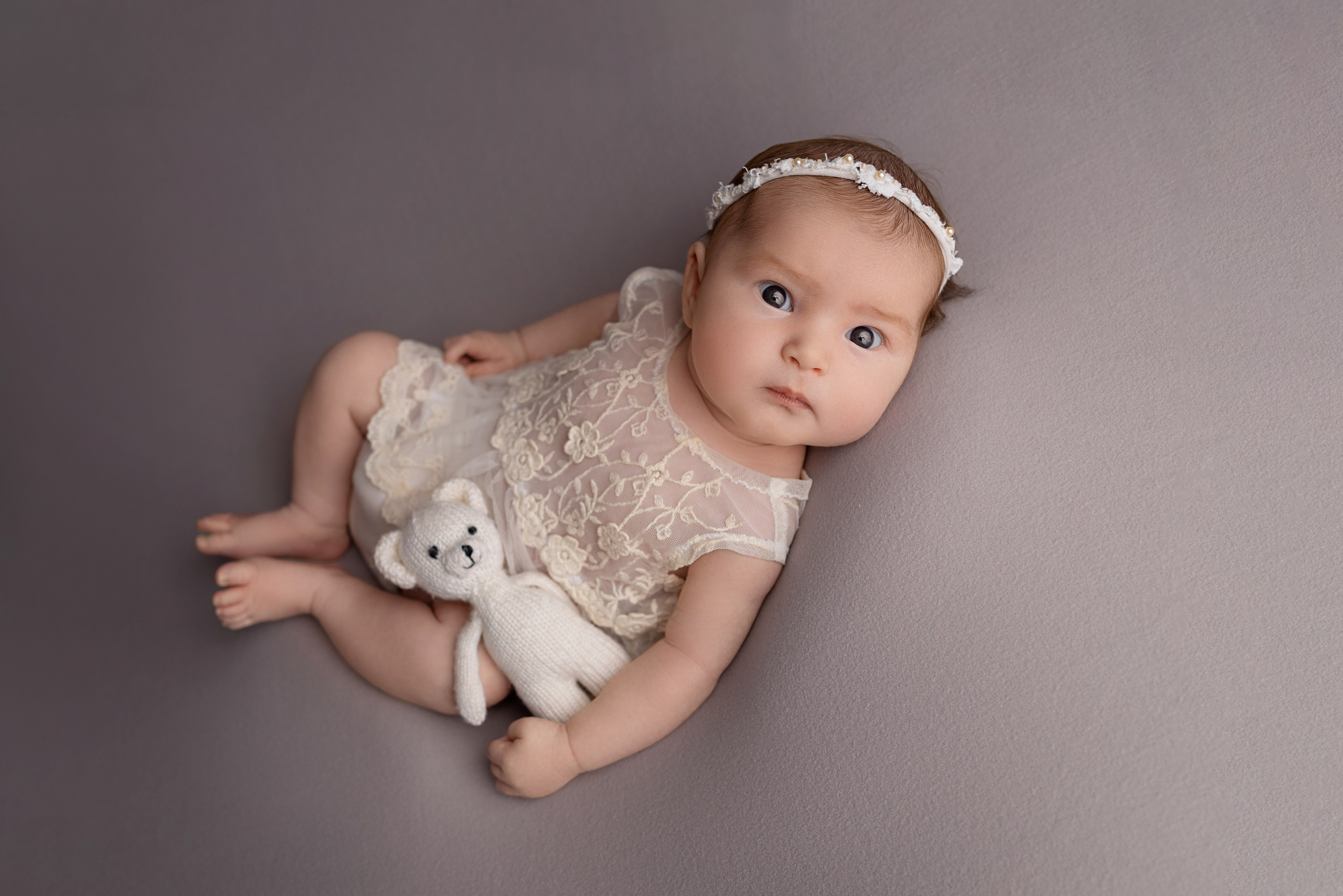 Классическая фотосессия малыша. Фотограф новорожденных малышей в Омске и Омской области Эльвира Камаева