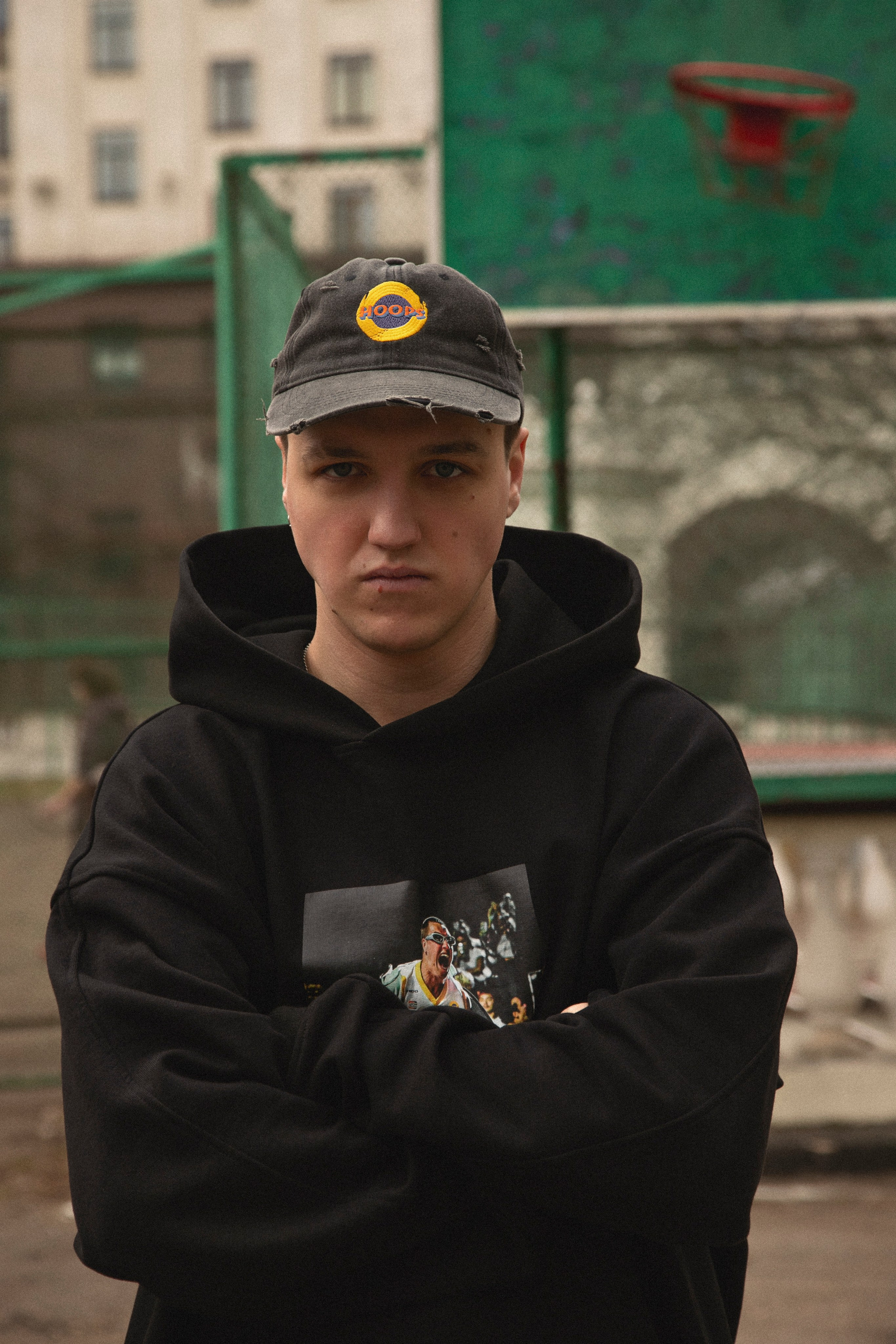 Мужская фотосессия на улице. Профессиональный фотограф в Москве