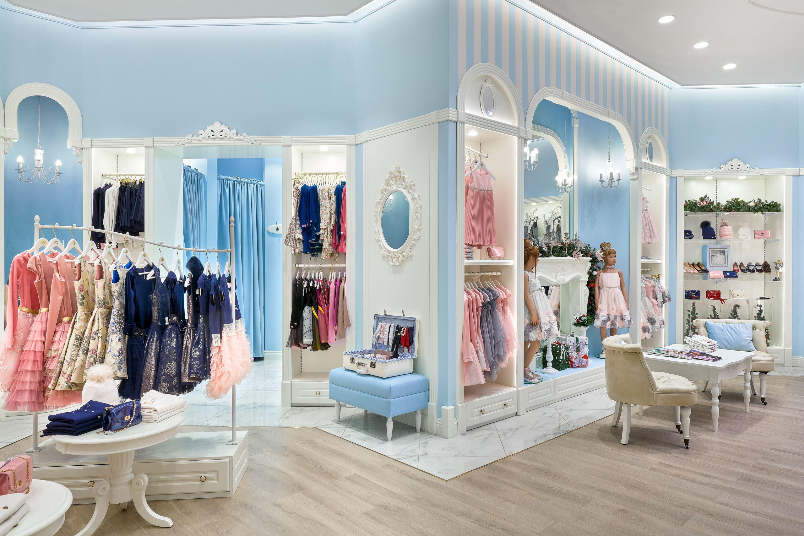 Магазин детской одежды. Фотограф Наталья Вершинина