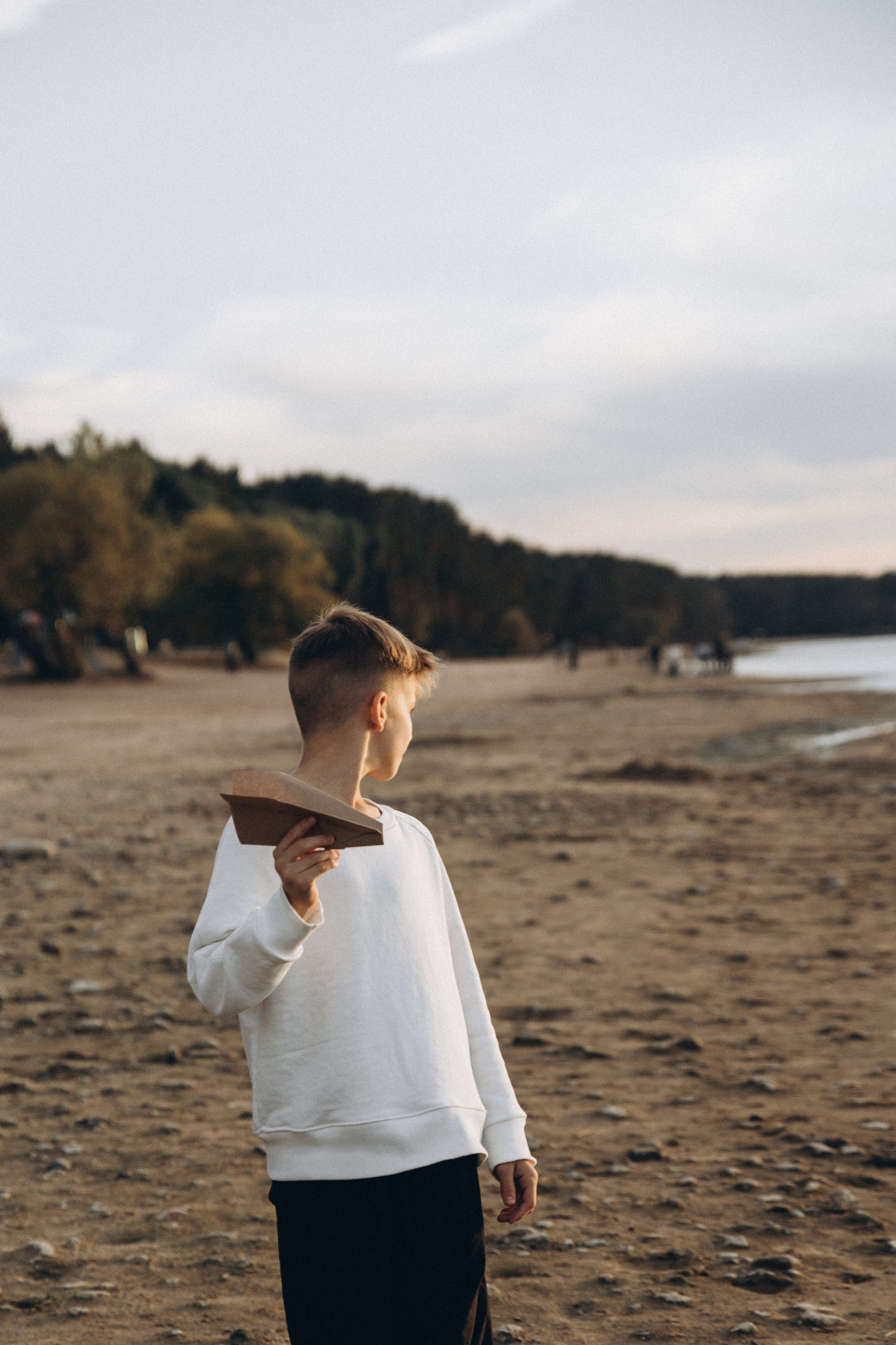 Большая семья на маленьком море. Репортажный и детский фотограф в Минске