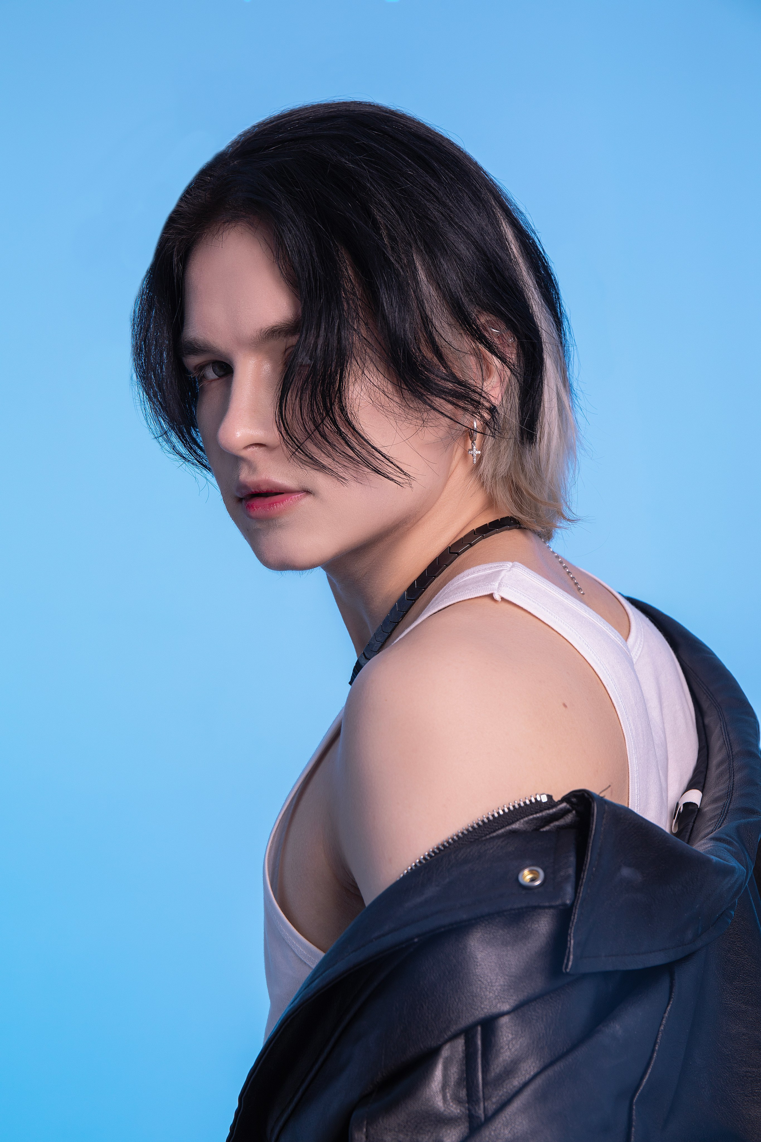 INJOO, IDOL STILE. Polaroud love