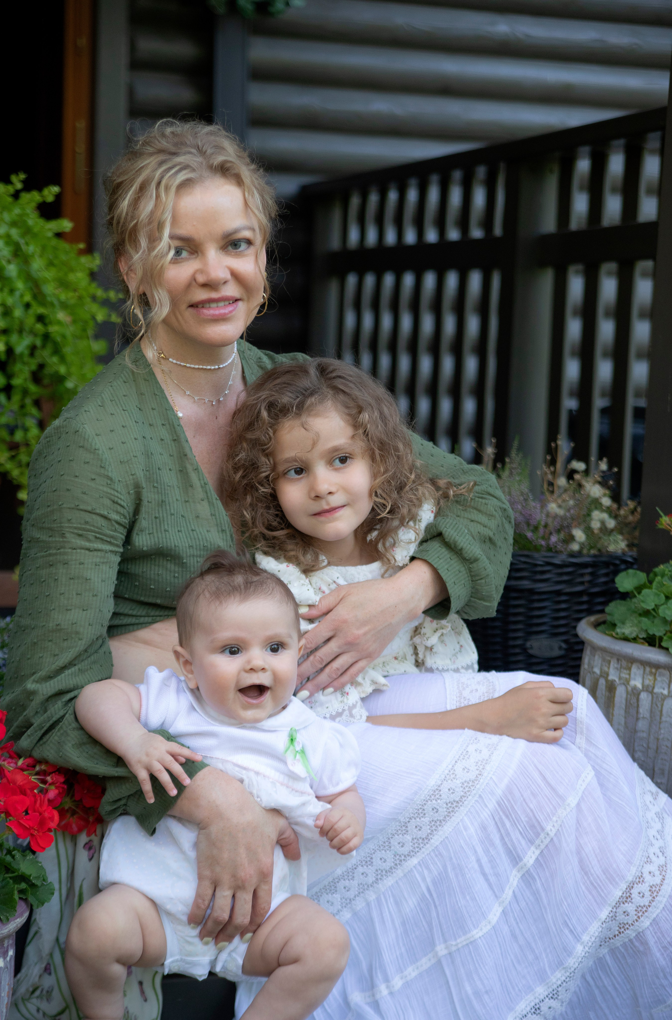 ДЕТСКИЙ И СЕМЕЙНЫЙ ФОТОГРАФ в Сосново, Ленинградской области и Спб