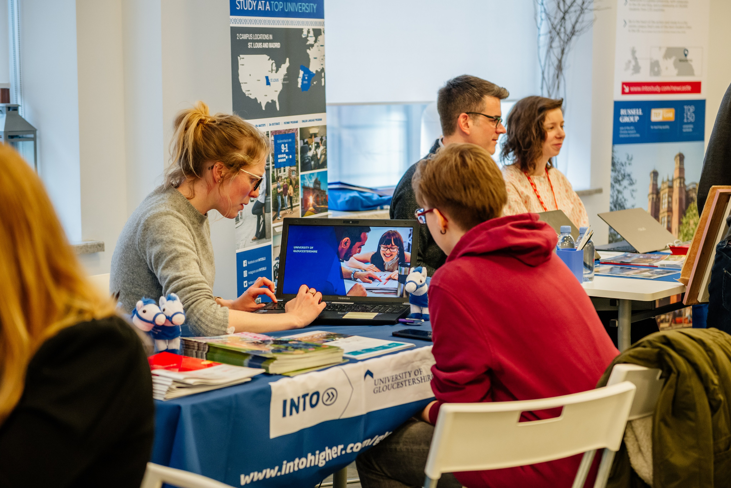 Английская школа. Study Lab. Фотограф LANA STIL. Семейный, репортажный фотограф, студия. Женский, мужской портрет. Фотографирую территориально в г. Королев, Москва, МО