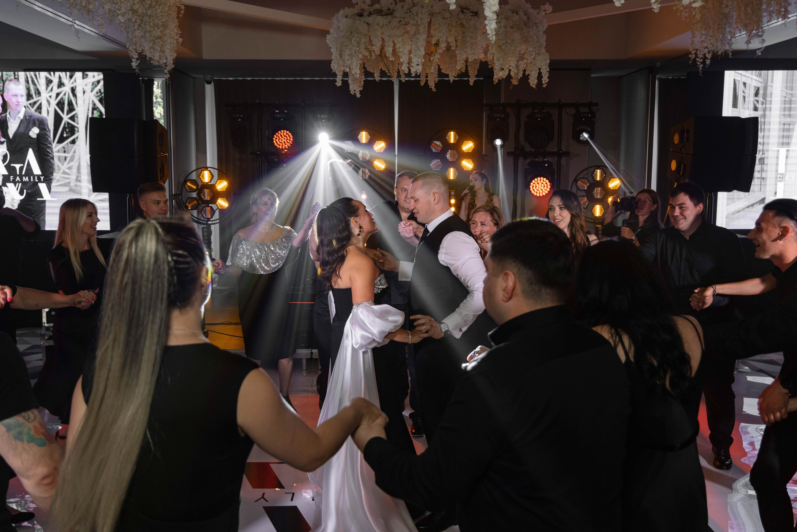 Фотограф и видеограф на свадьбу. Свадебный фотограф и видеограф в Москве, Виктор Архилюк