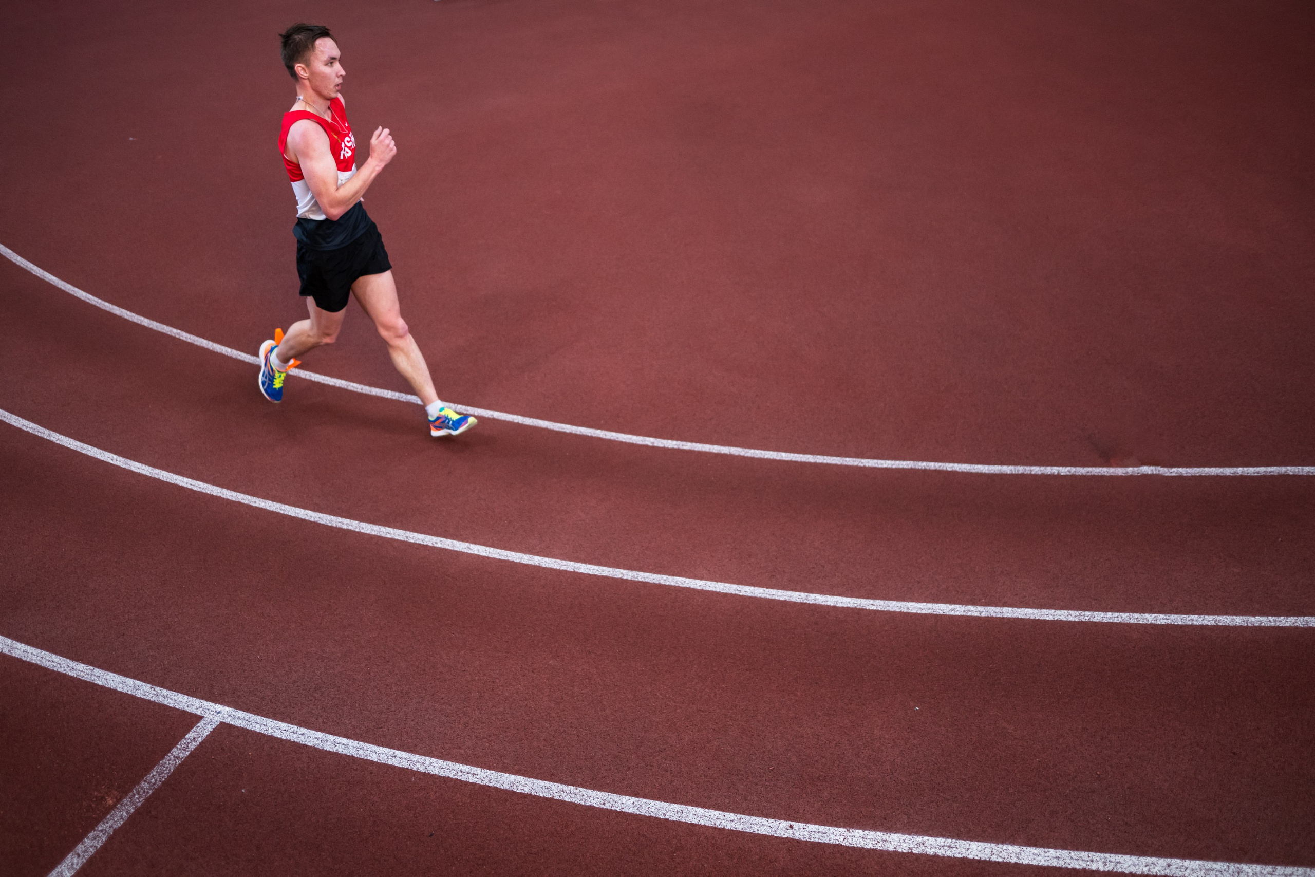 Легкая атлетика в помещении. Спортивный и репортажный фотограф в Казани Вячеслав Сатонин