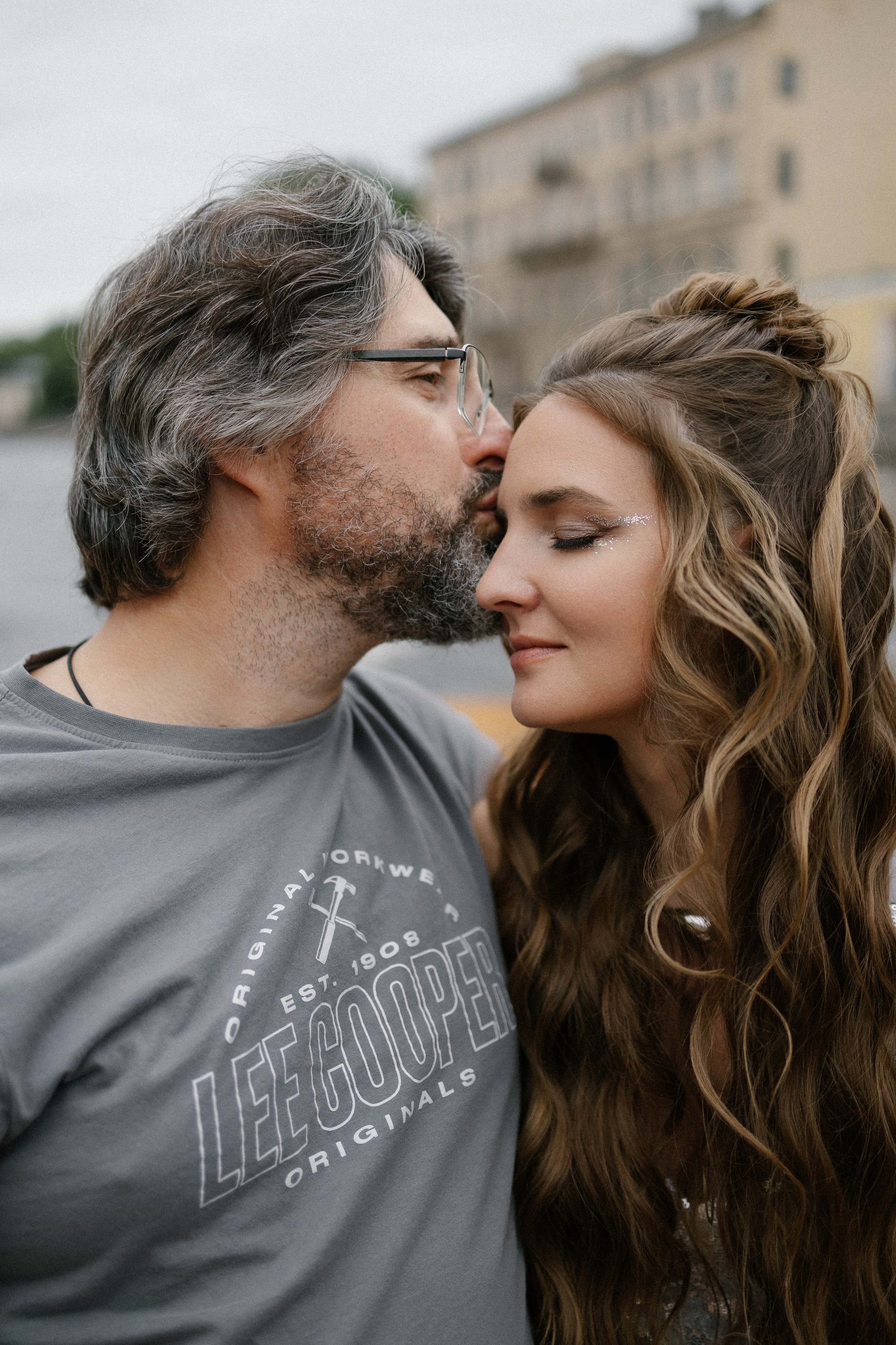 Прогулка на венецианском катере. Свадебный фотограф в Санкт-Петербурге Ксения Кобышева