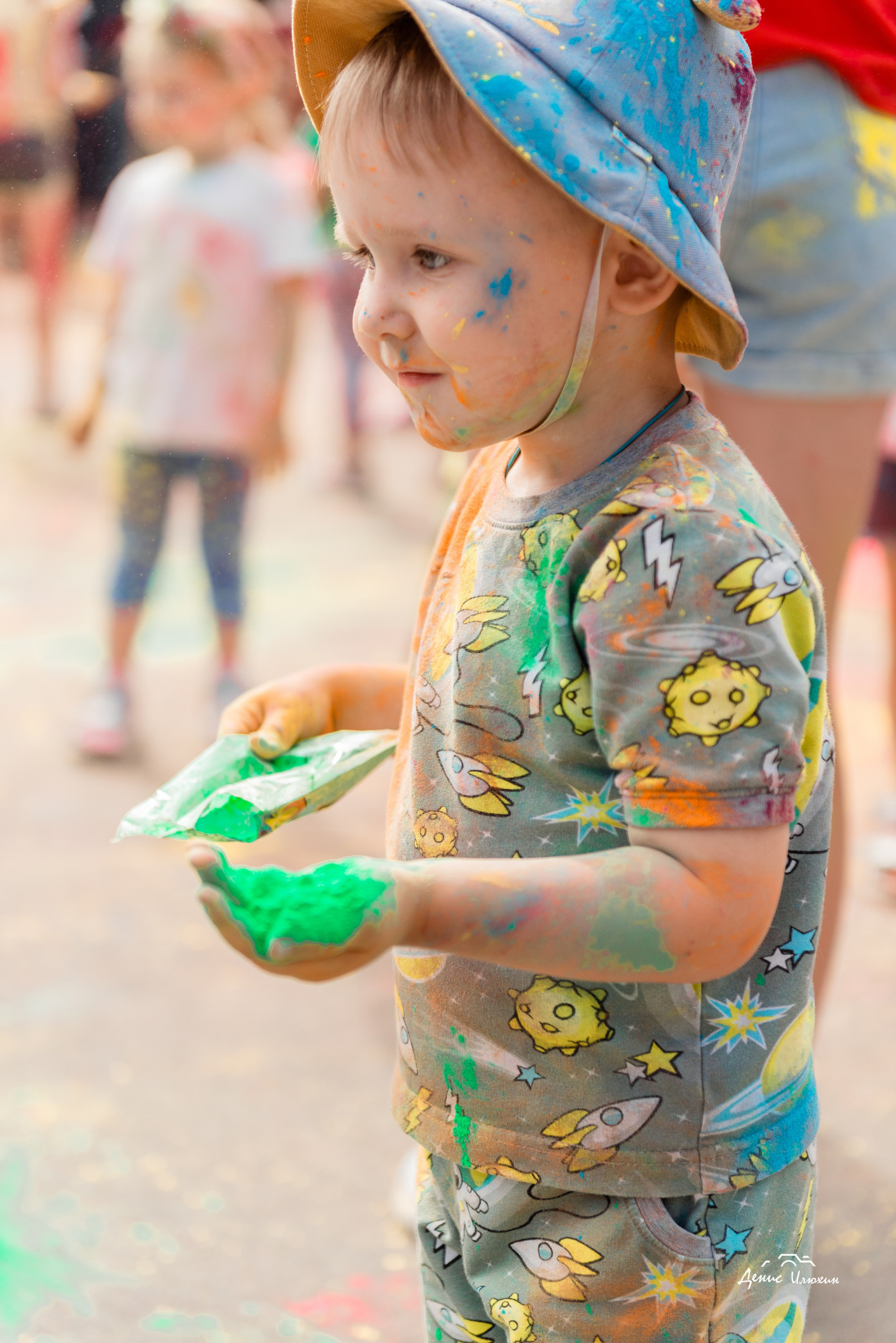 Краски Холи в Комсомольском Парке 2023. Детский фотограф, семейный фотограф и репортажи в Кемерово