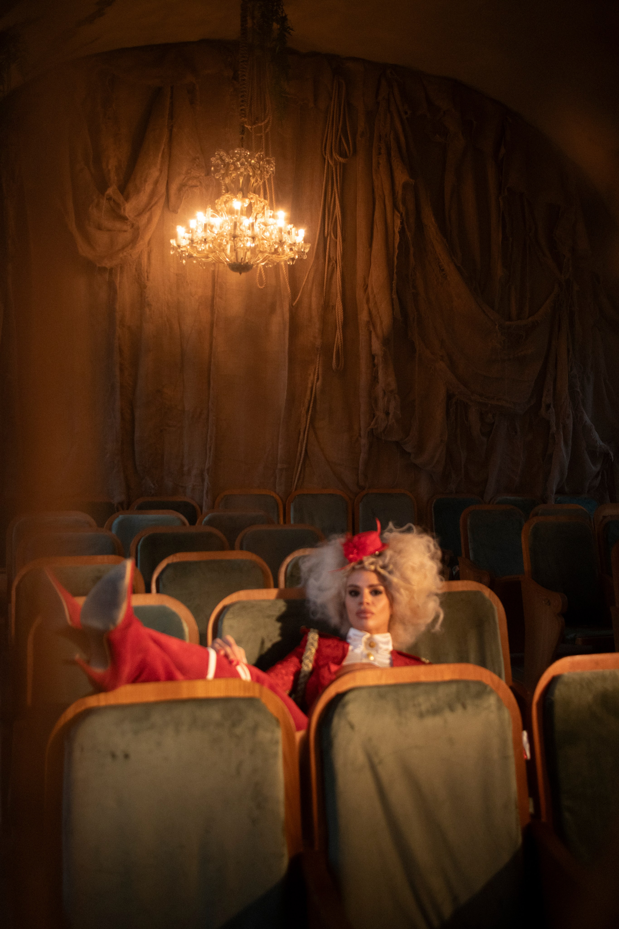 Театр пуст. Дарья Устинова. Фотограф вашей души в Москве