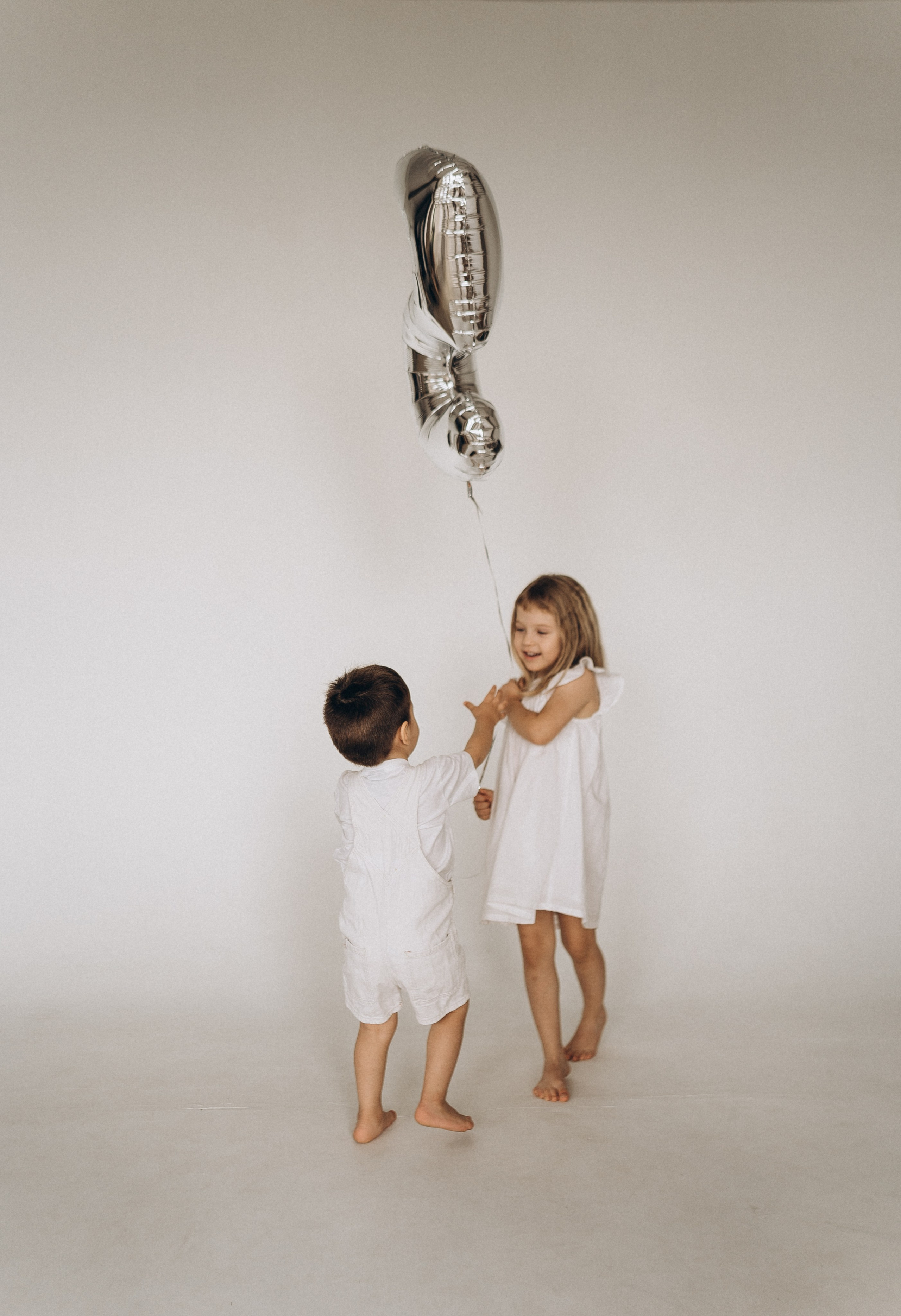 Лиам, Мила, Диана и родители. Семейный и домашний фотограф в Уфе Ирина Гарасюта