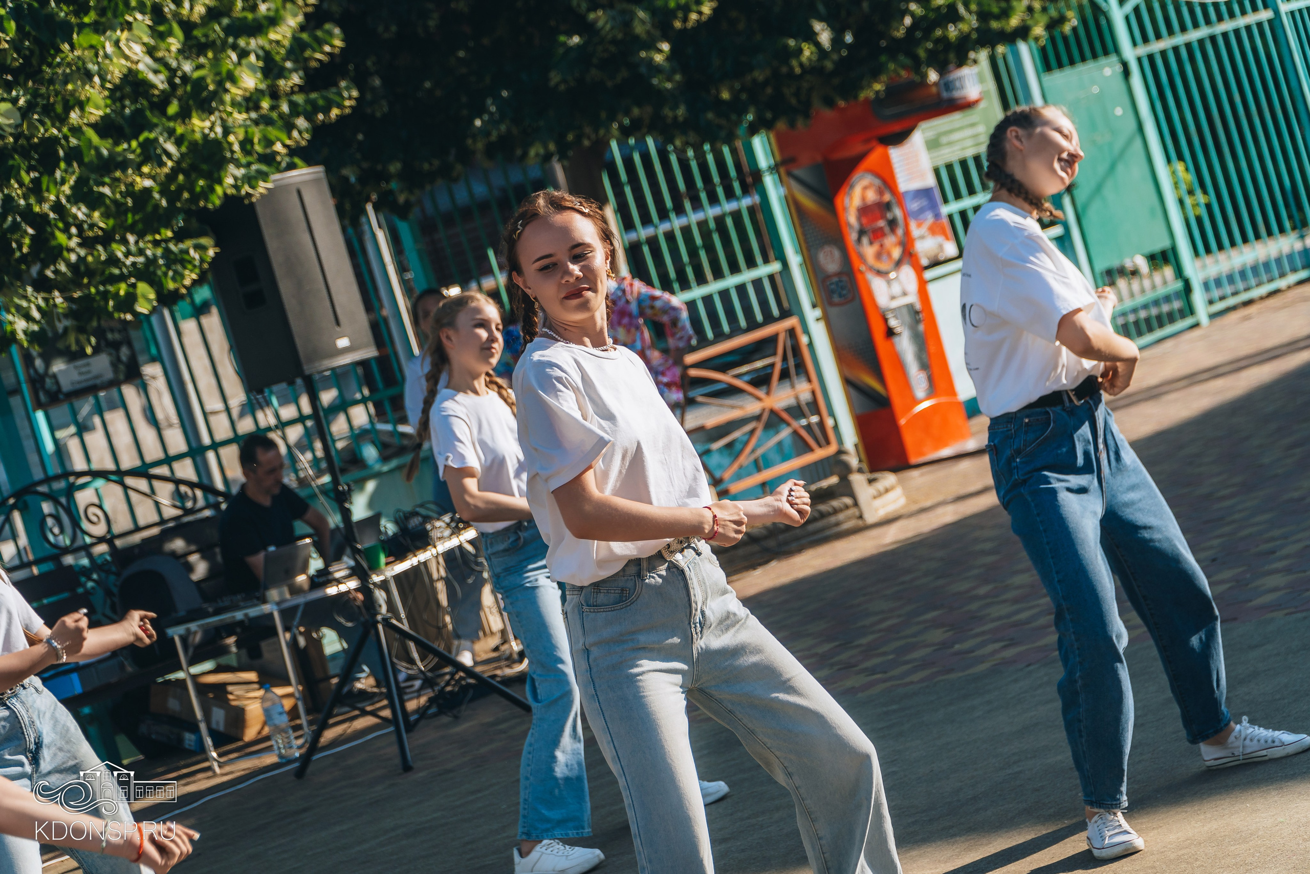 Концертная программа «Жить здорово». Новотитаровский Дом культуры