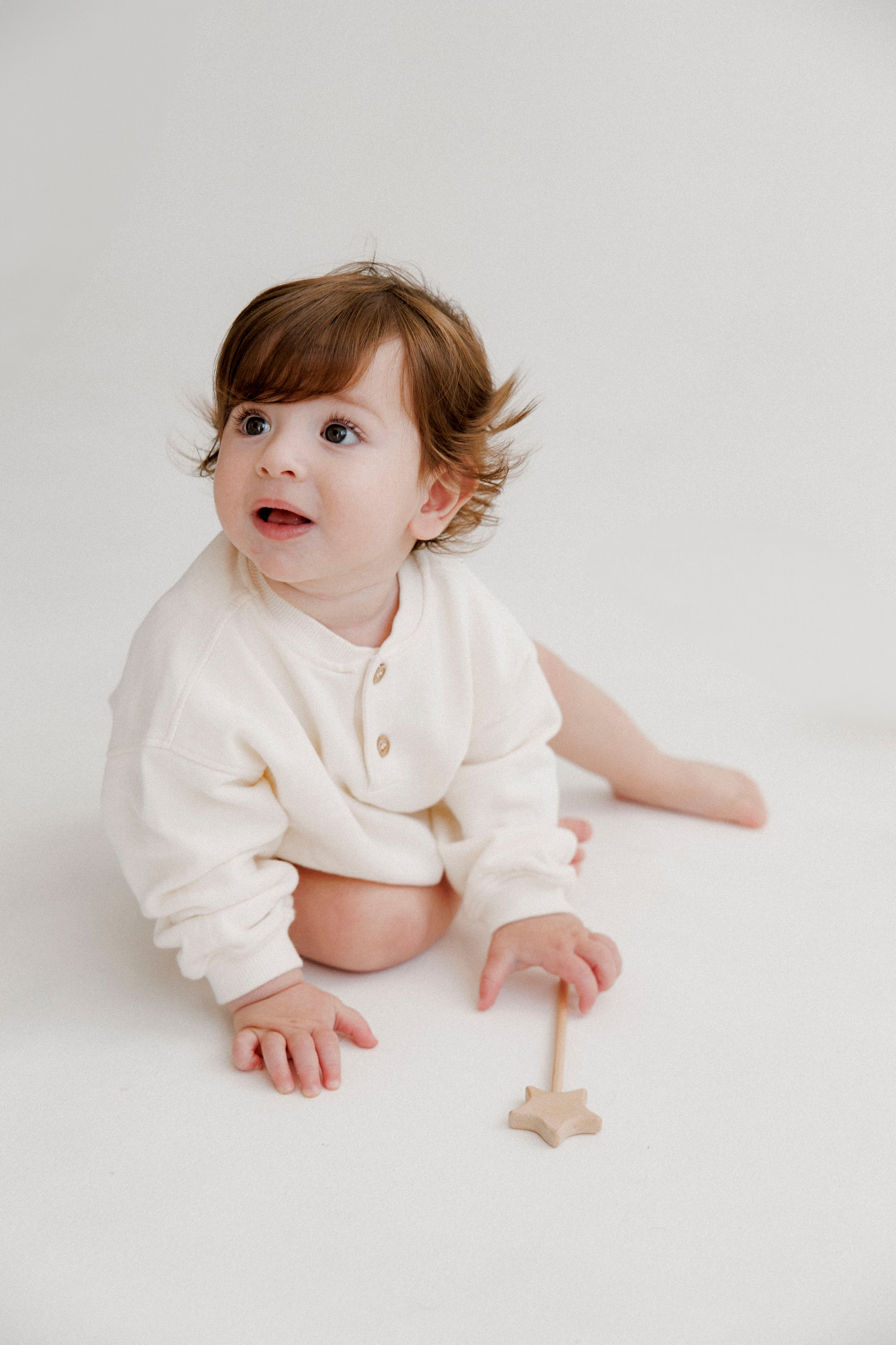 One year inside the White studio. Wedding and family photographer