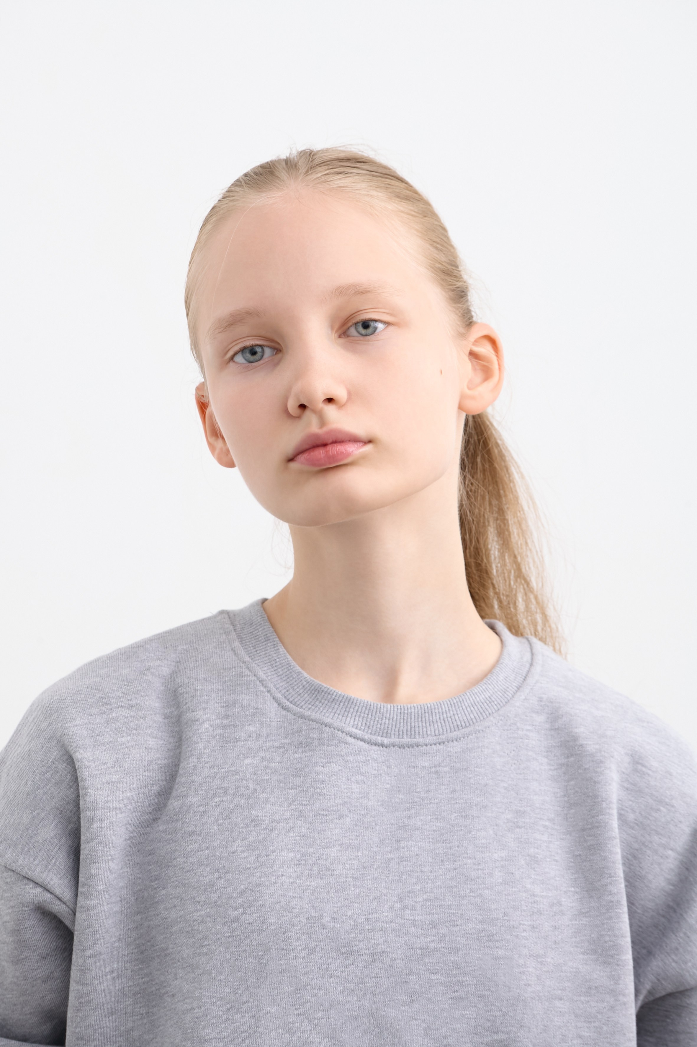 Модельные тесты для Даши. Модельные тесты в Москве. Фотограф Вика Паршина