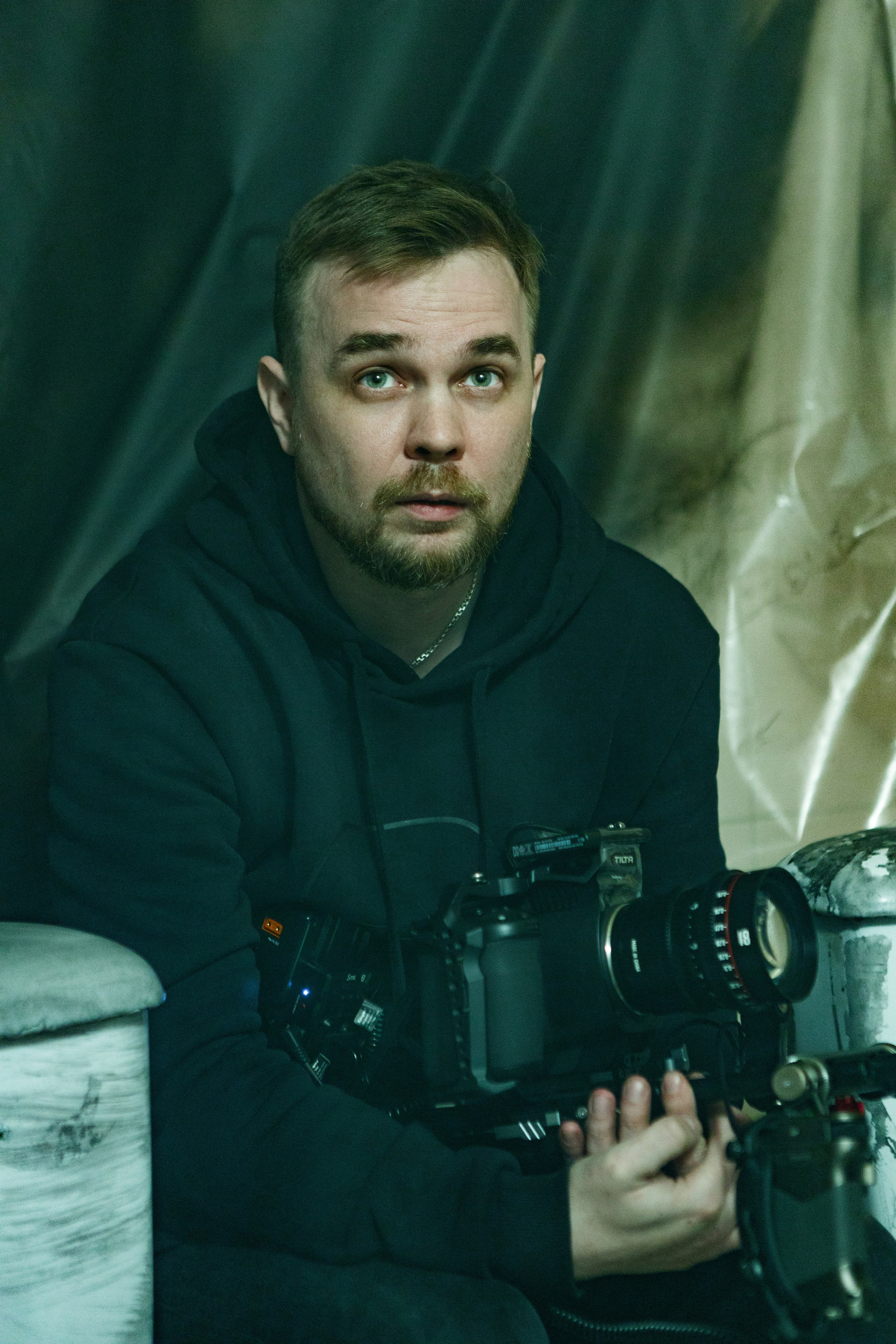 Бэкстейдж со съёмок фильма «Третья смена». Фотограф Александр Закадычный | Таганрог