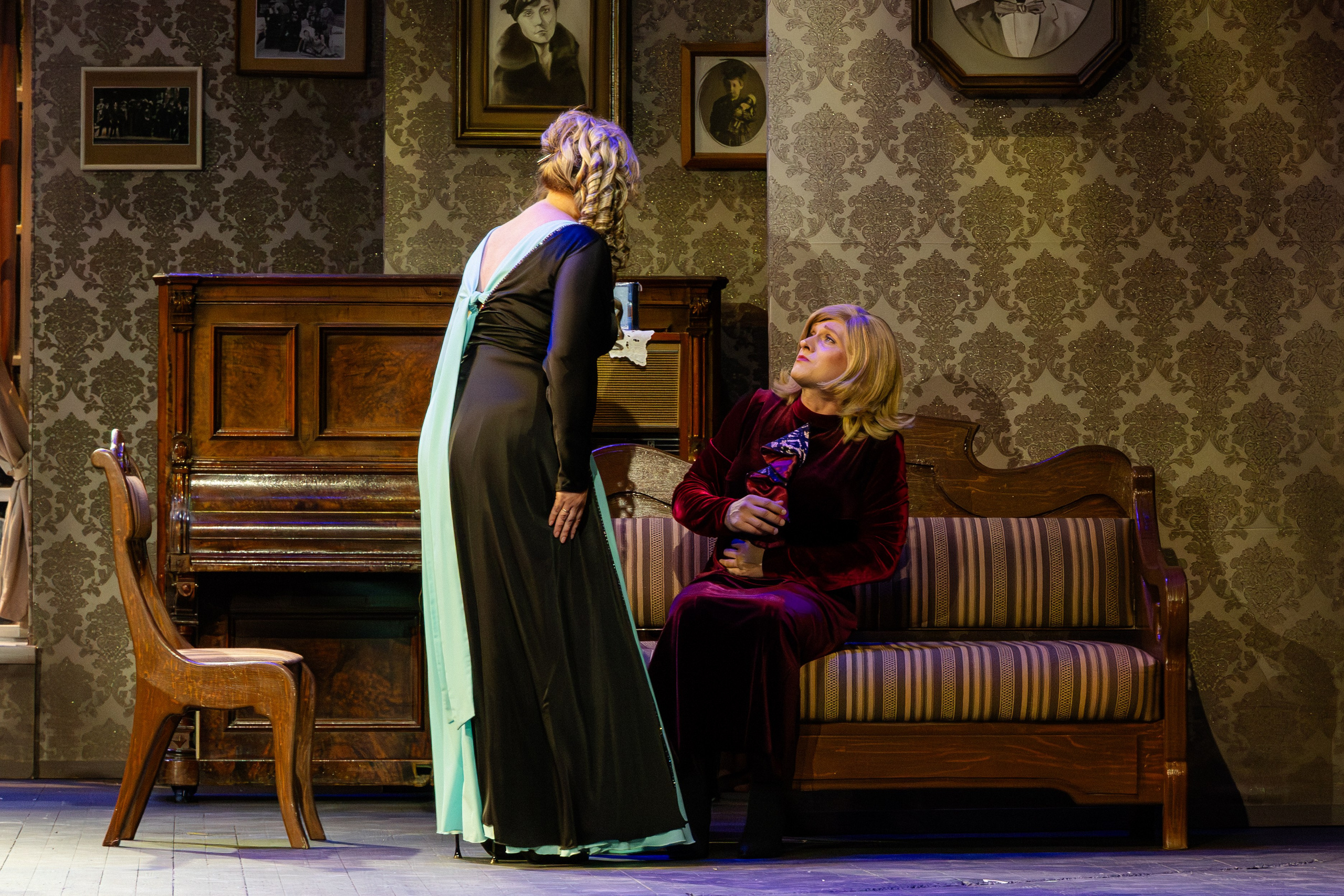 Театр Юного Зрителя «Отчаянные Тетки». Фотограф Марк Файзулин