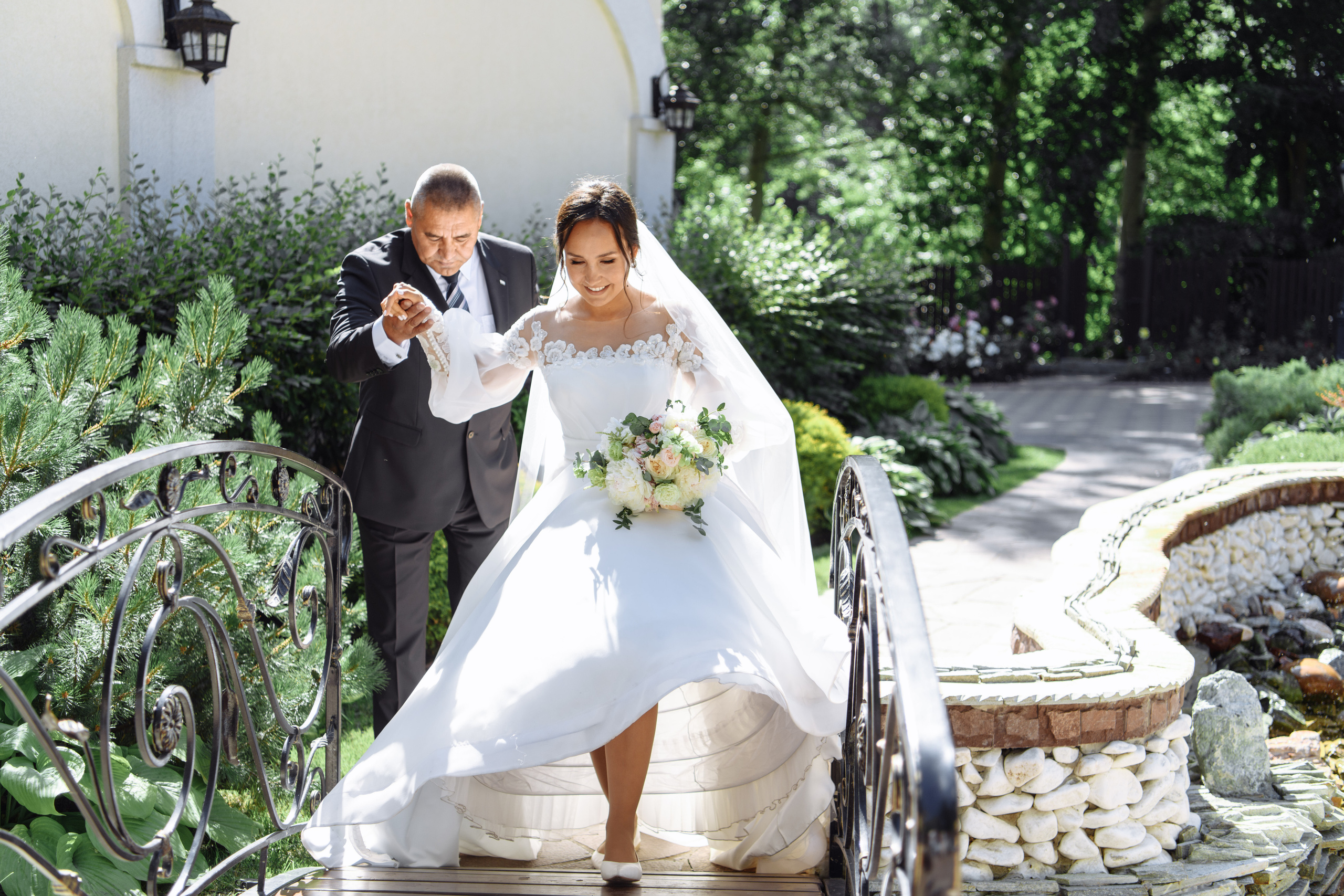 Свадебная фотосессия и выездная регистрация в театре оперы и балета. Свадебный и семейный фотограф в Уфе | Винс Константин | Фотопроекты