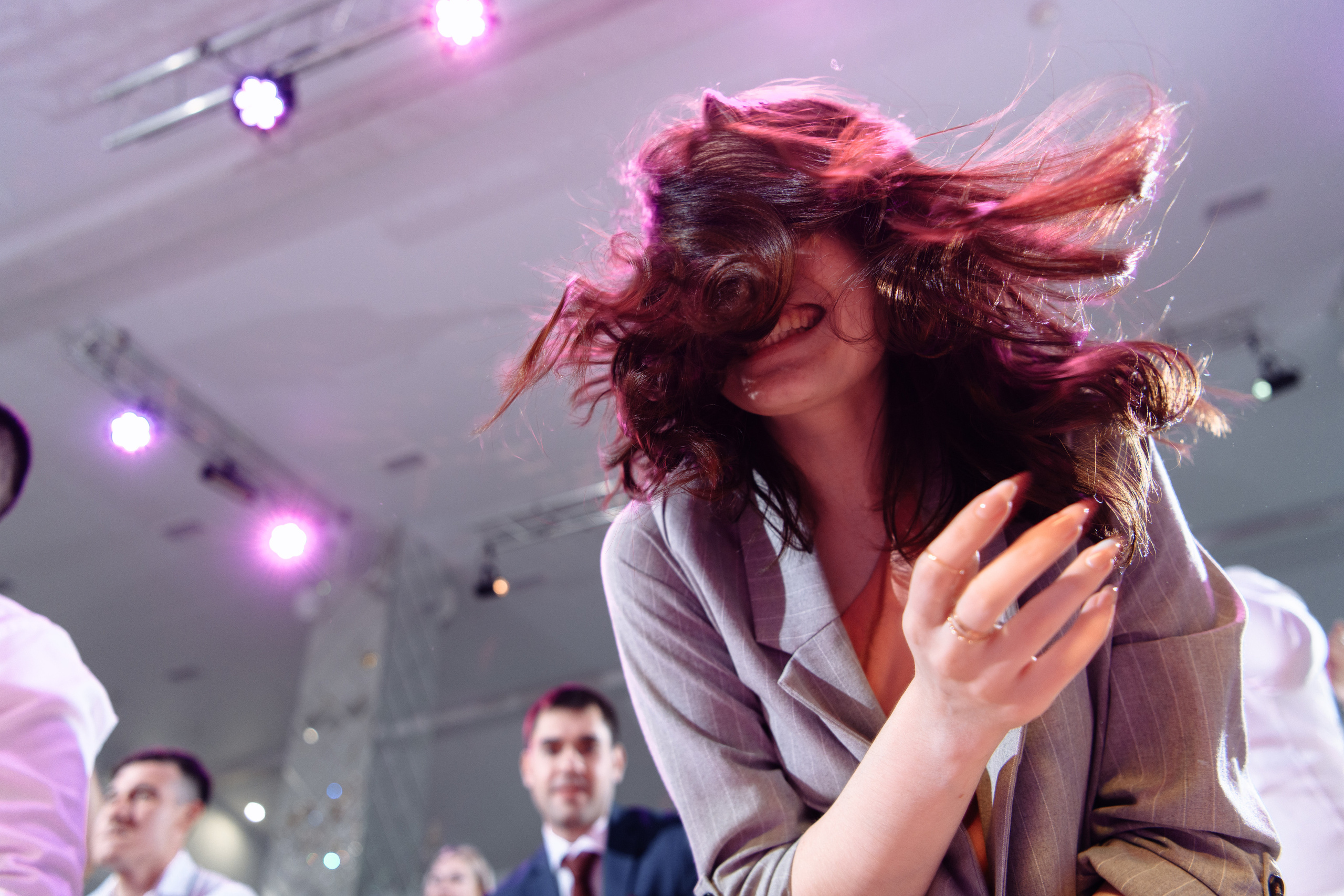 Свадебная фотосессия и выездная регистрация в театре оперы и балета. Свадебный и семейный фотограф в Уфе | Винс Константин | Фотопроекты