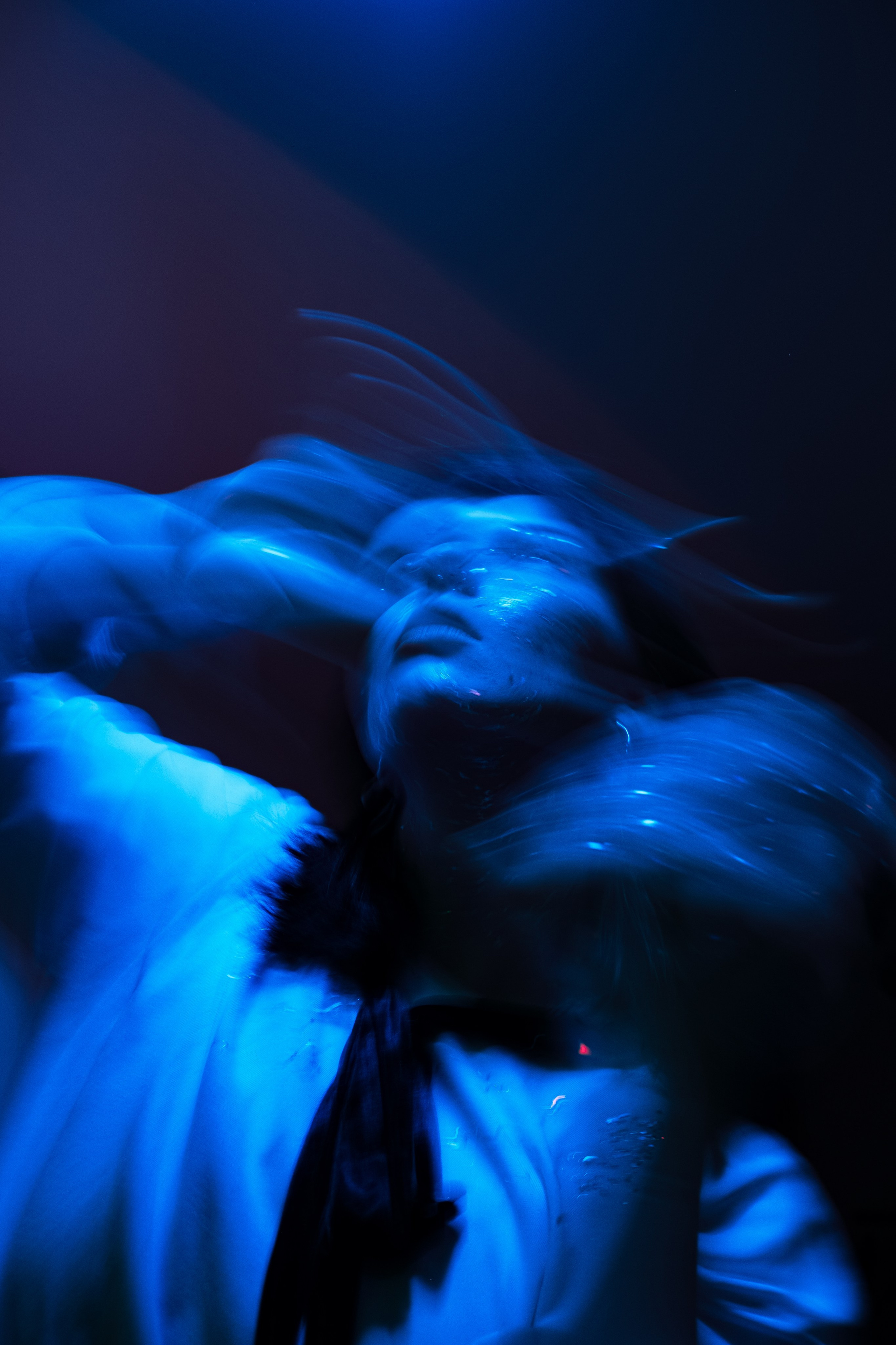 Ann blue. LIYALEE PHOTO