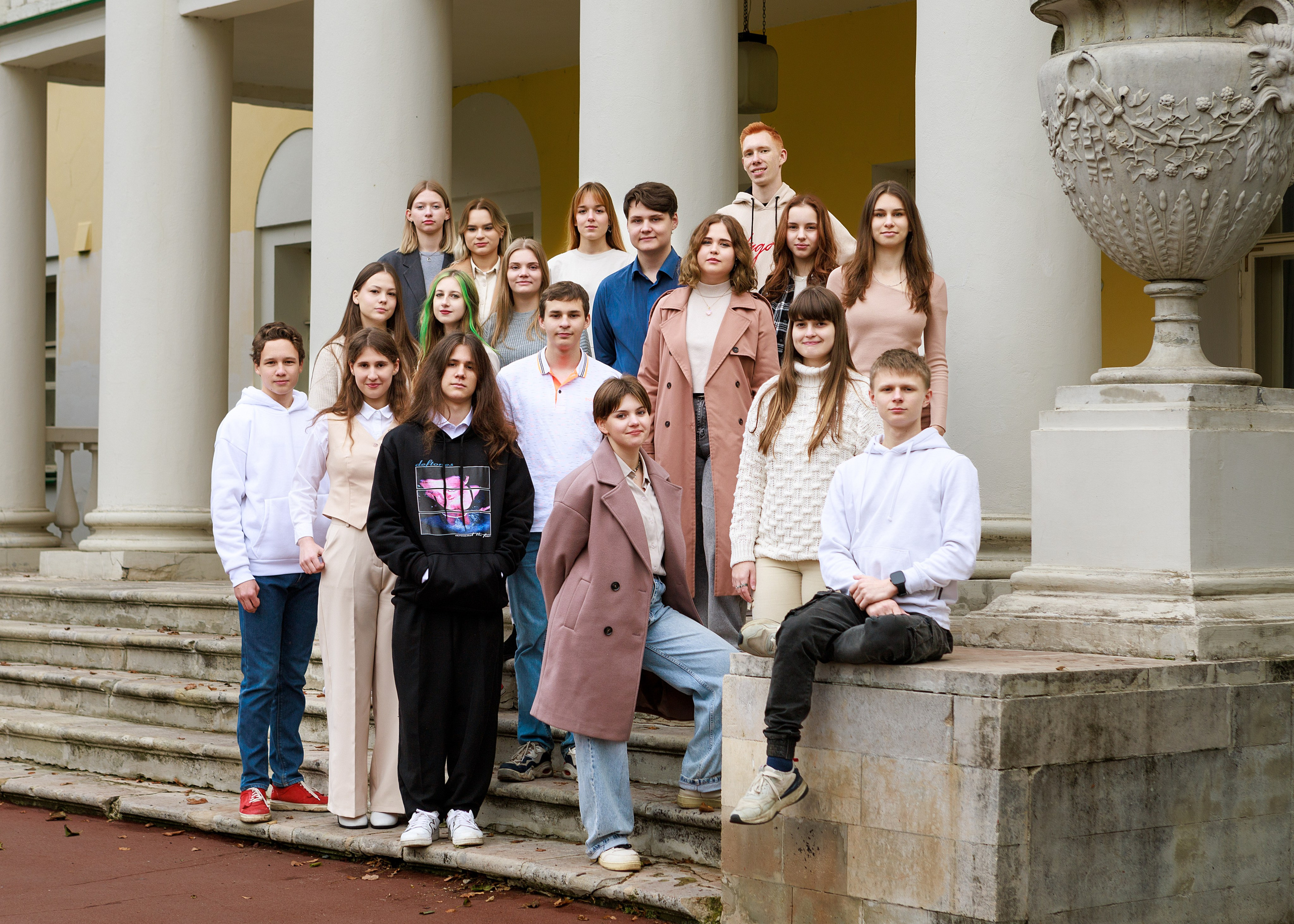 Школа 9 — 11 классы. Выпускные альбомы для школ и детских садов