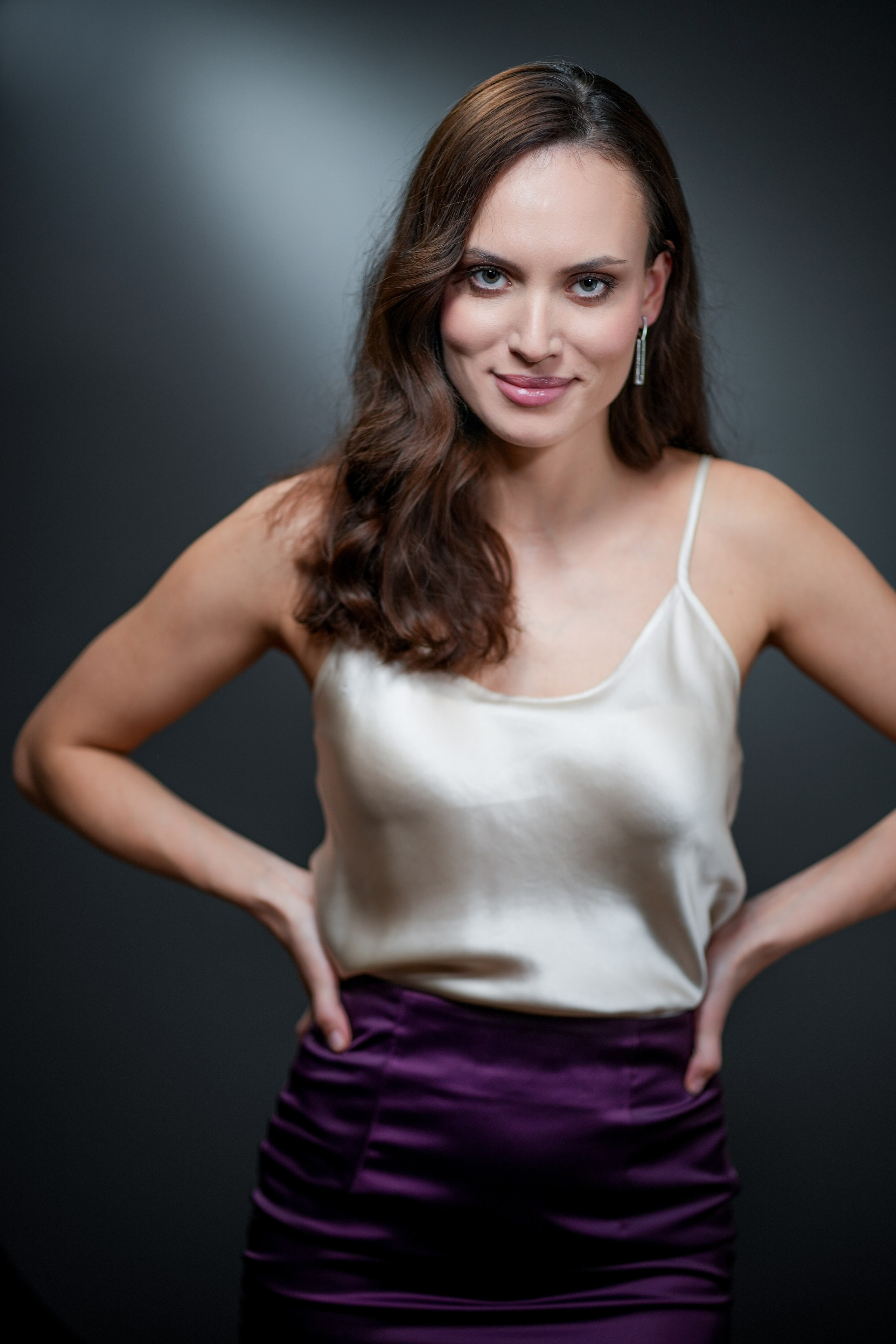 Актриса Саша Сапегина. Портретная съемка в Москве, студийный фотограф Игорь Фомин
