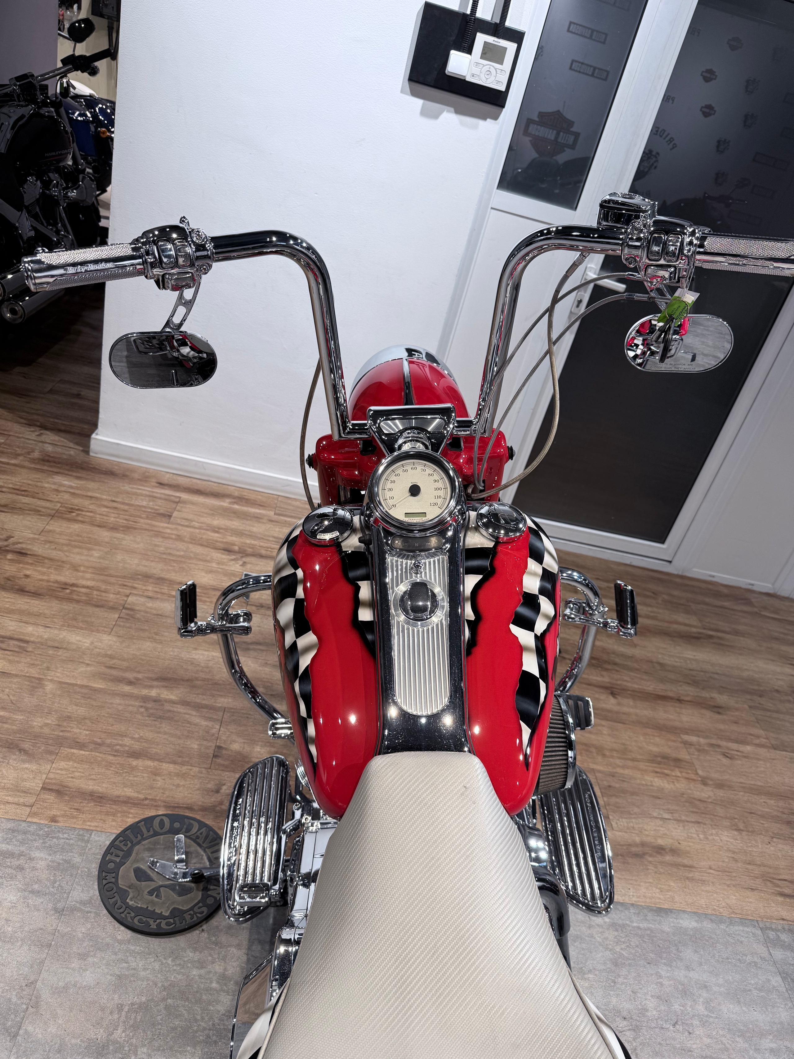 Road King (Elvis Presley). Hello Davidson, Москва. Только хорошие мотоциклы…