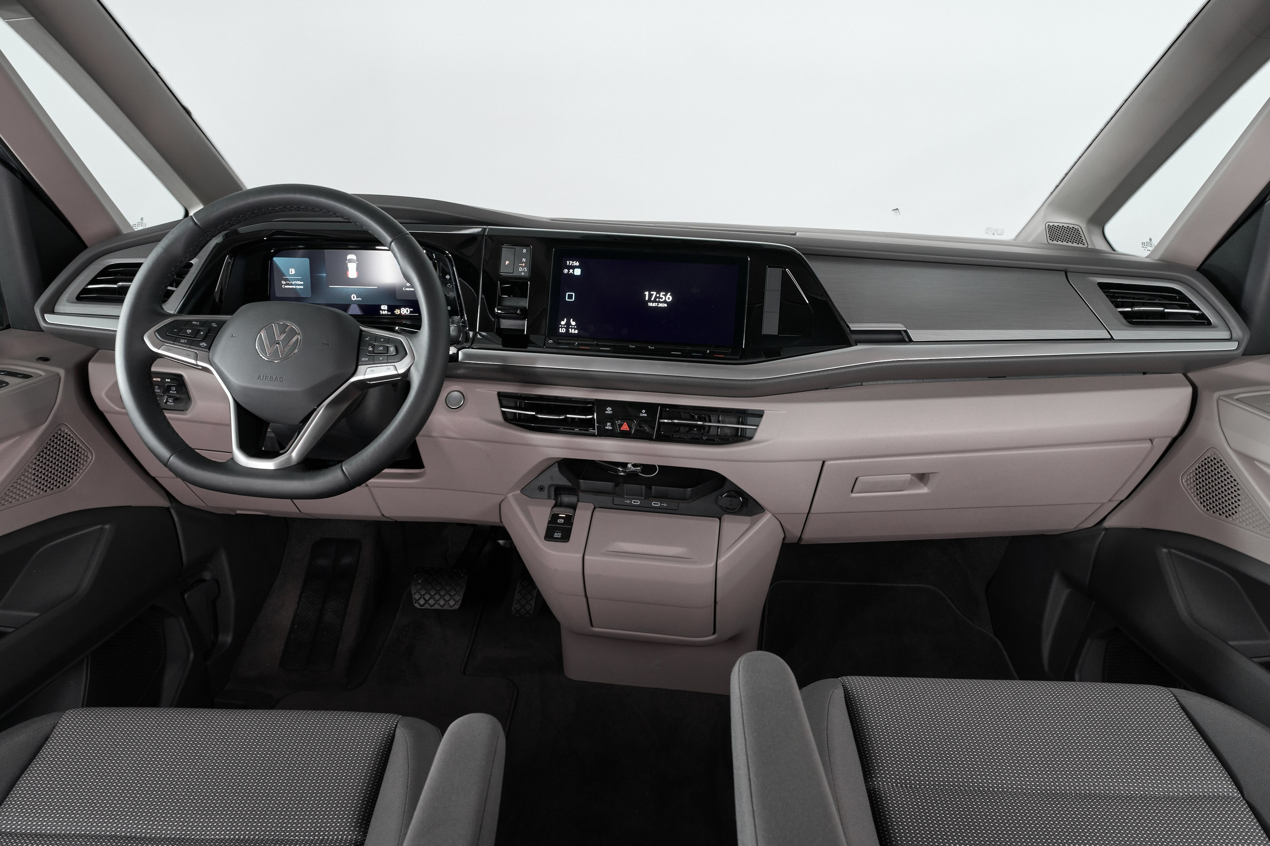 Multivan. Фотограф Николай Прокофьев модельные тесты в Москве