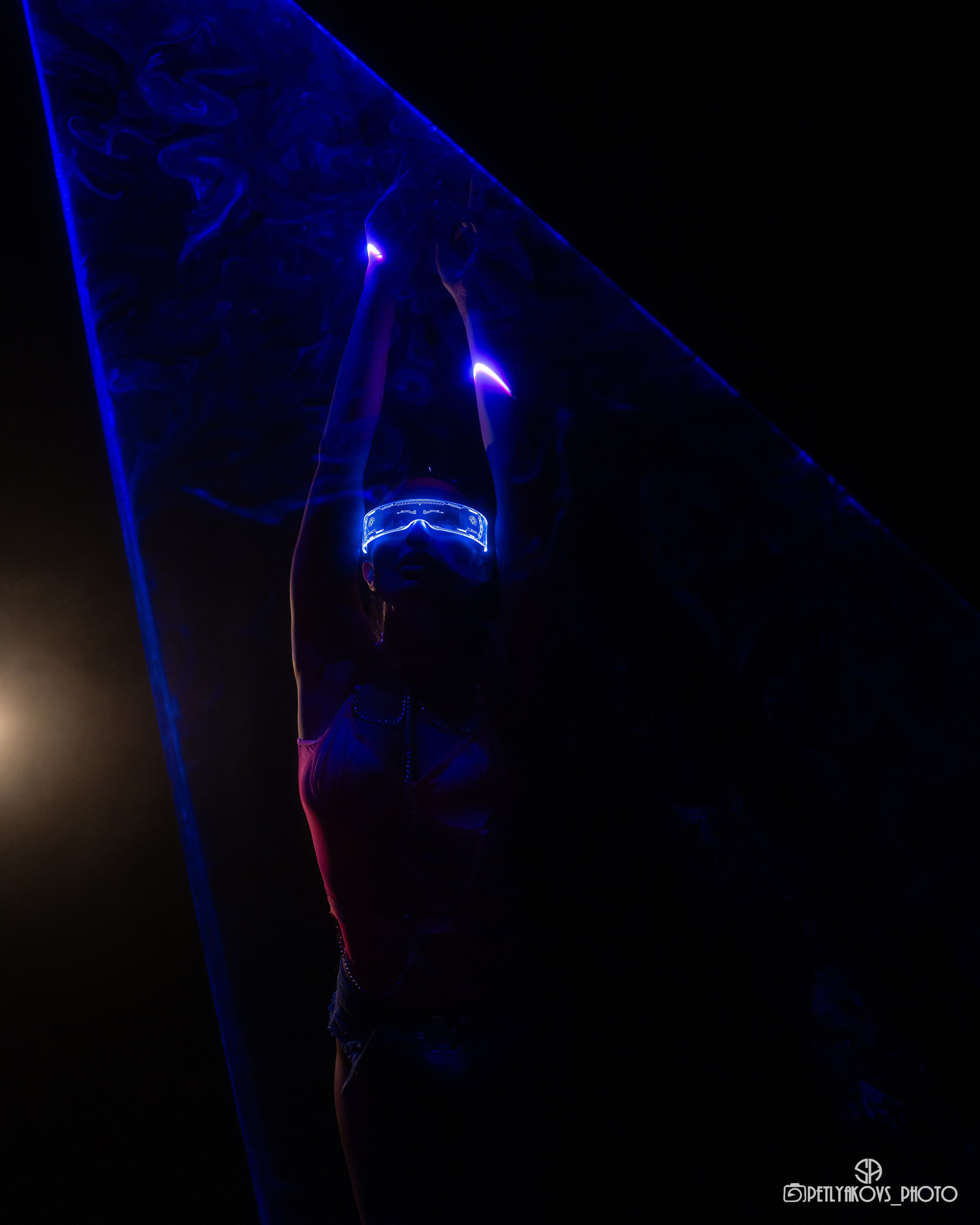 Студийная съёмка с лазером. Фотограф, видеограф Пятигорск, Ставрополь, Ессентуки, Petlyakovs_photo