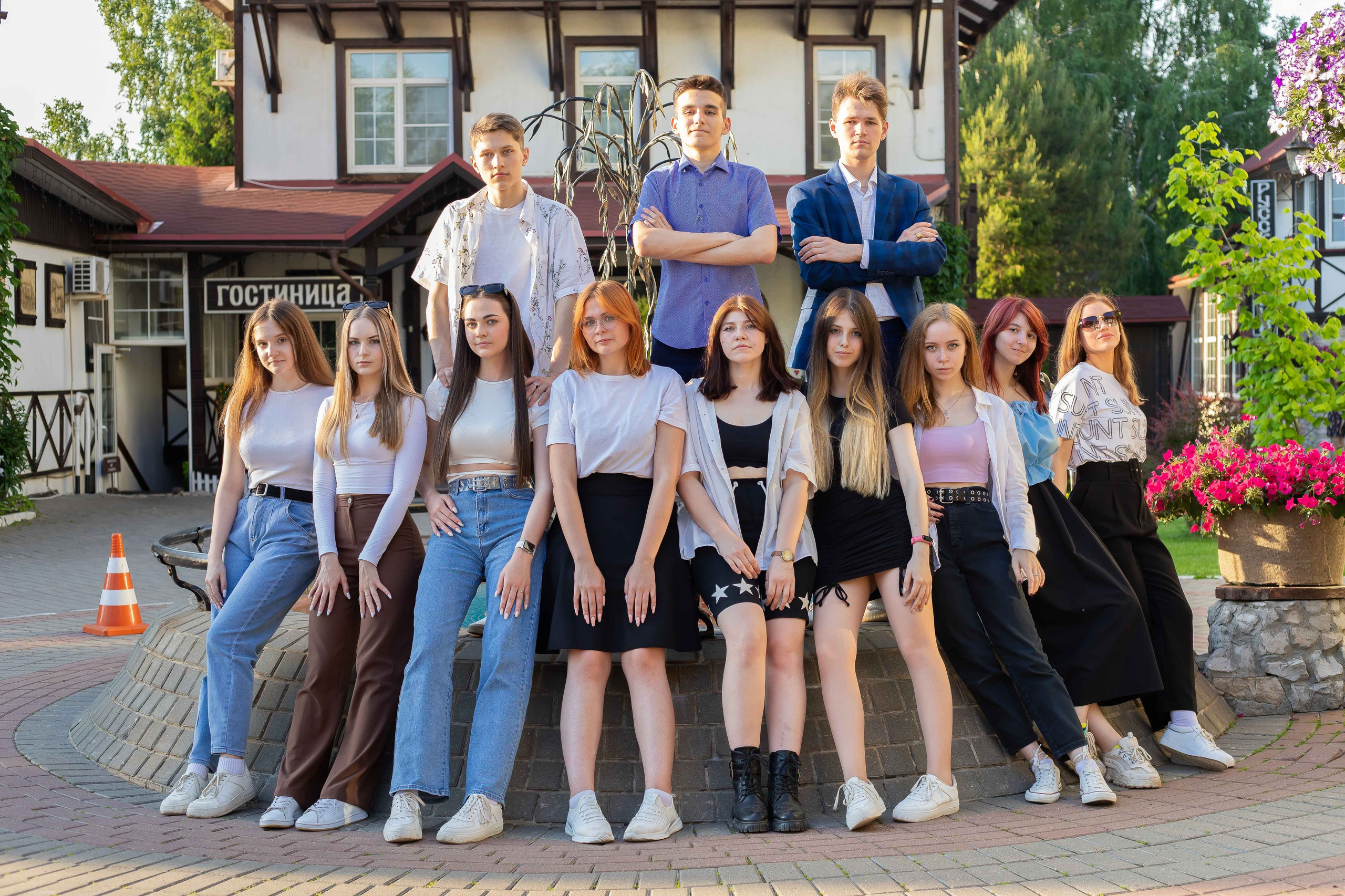 Сюжетные фотографии. Выпускные альбомы и фильмы