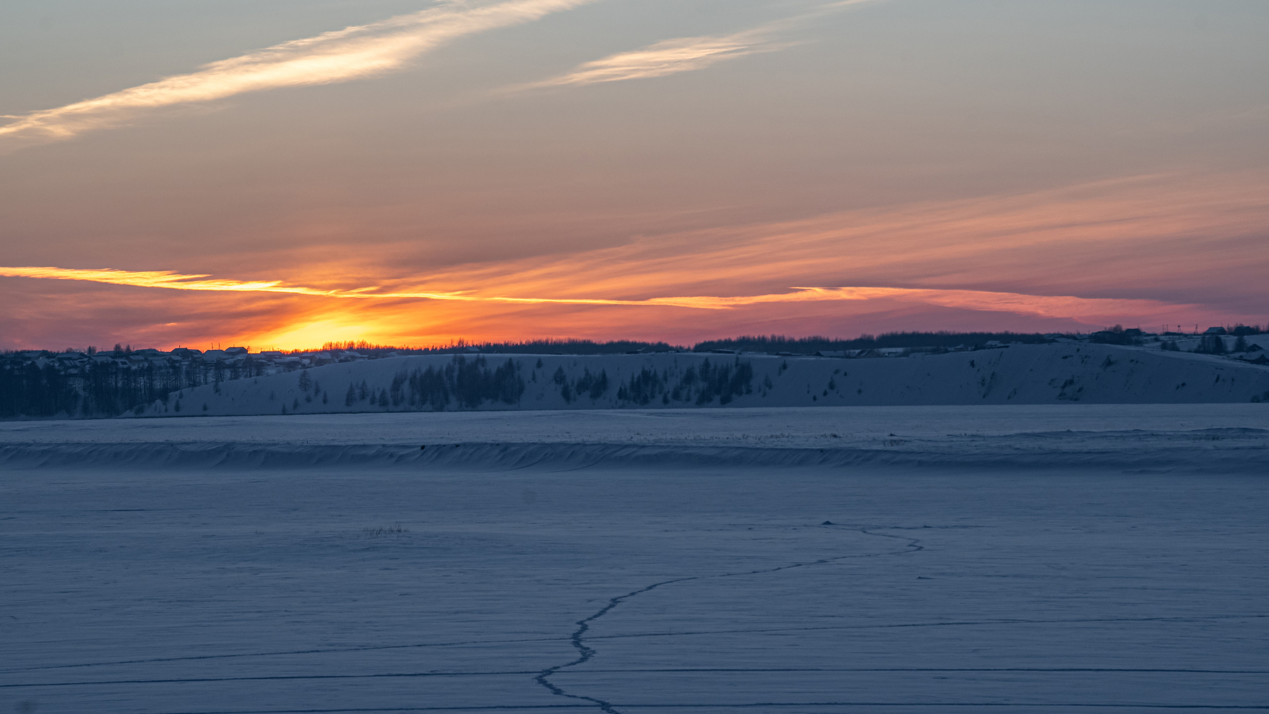 Деревенские закаты. Фотограф в с. Ижма Республика Коми Терентьев Сергей