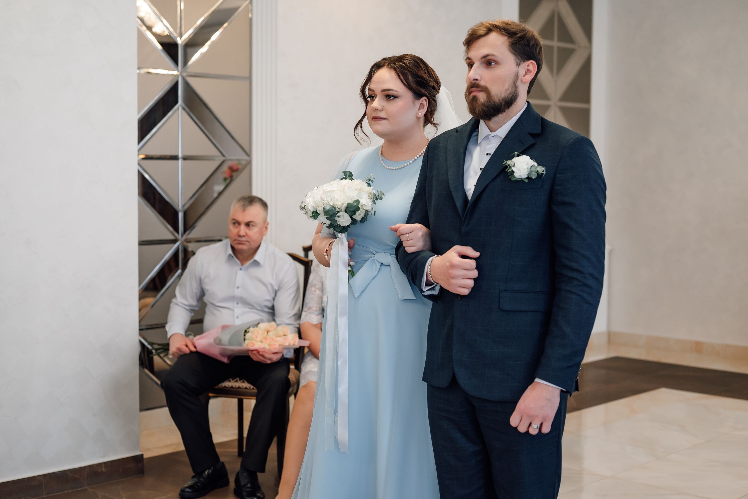 Свадьбы: ЗАГС. Фотограф Вероника Чермных