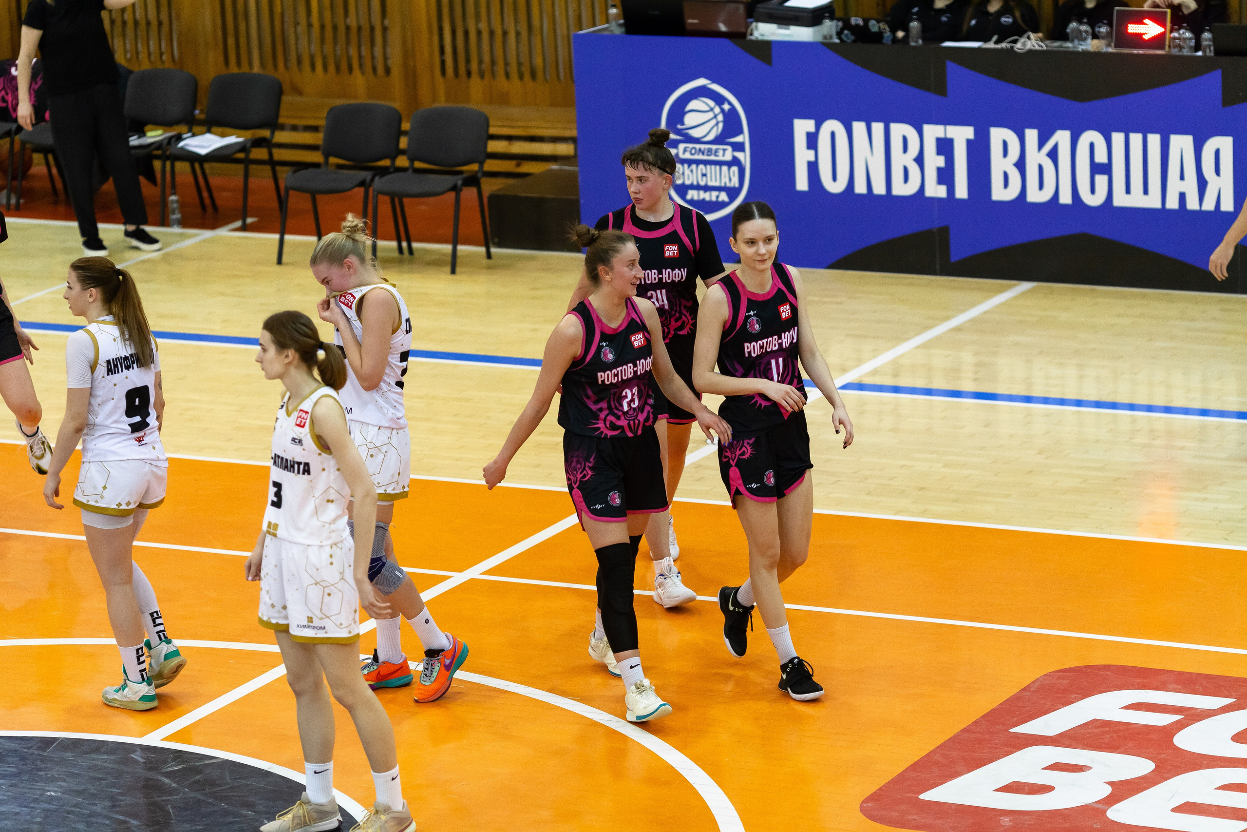 ЧГУ-Атланта — Ростов-ЮФУ / 1 игра. Фотография