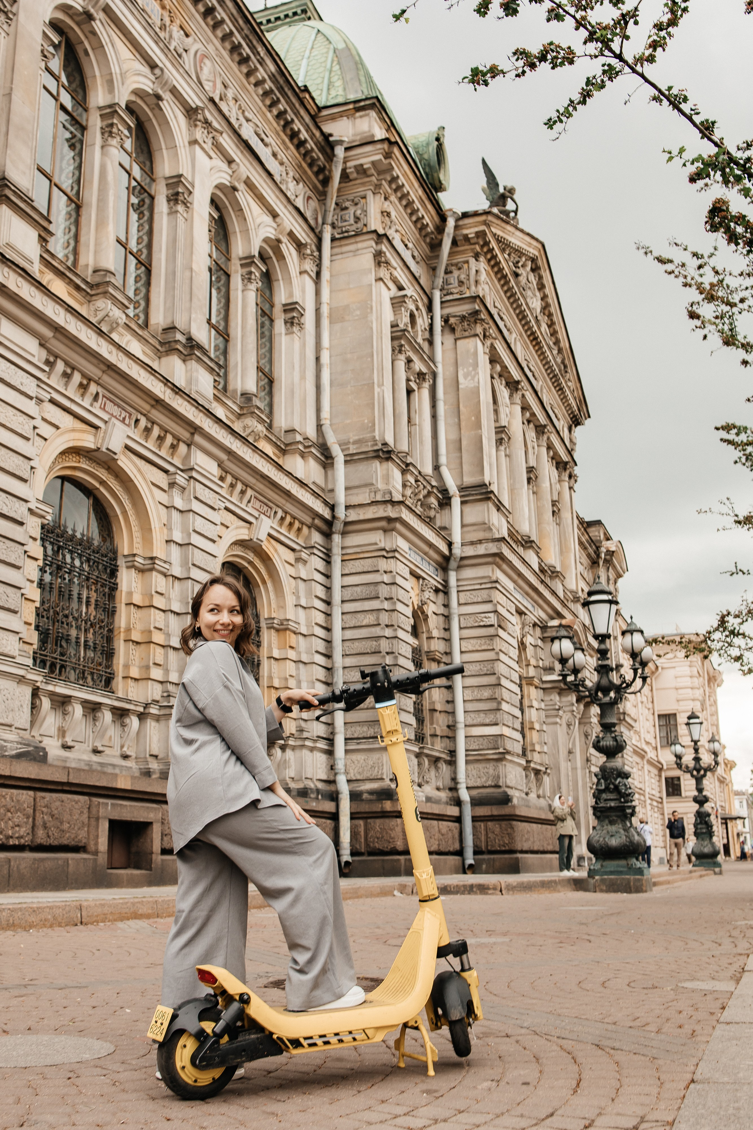 Ирина и Алексей у Академии Штиглица. Фотограф в Санкт-Петербурге Аня Григорьева ♡