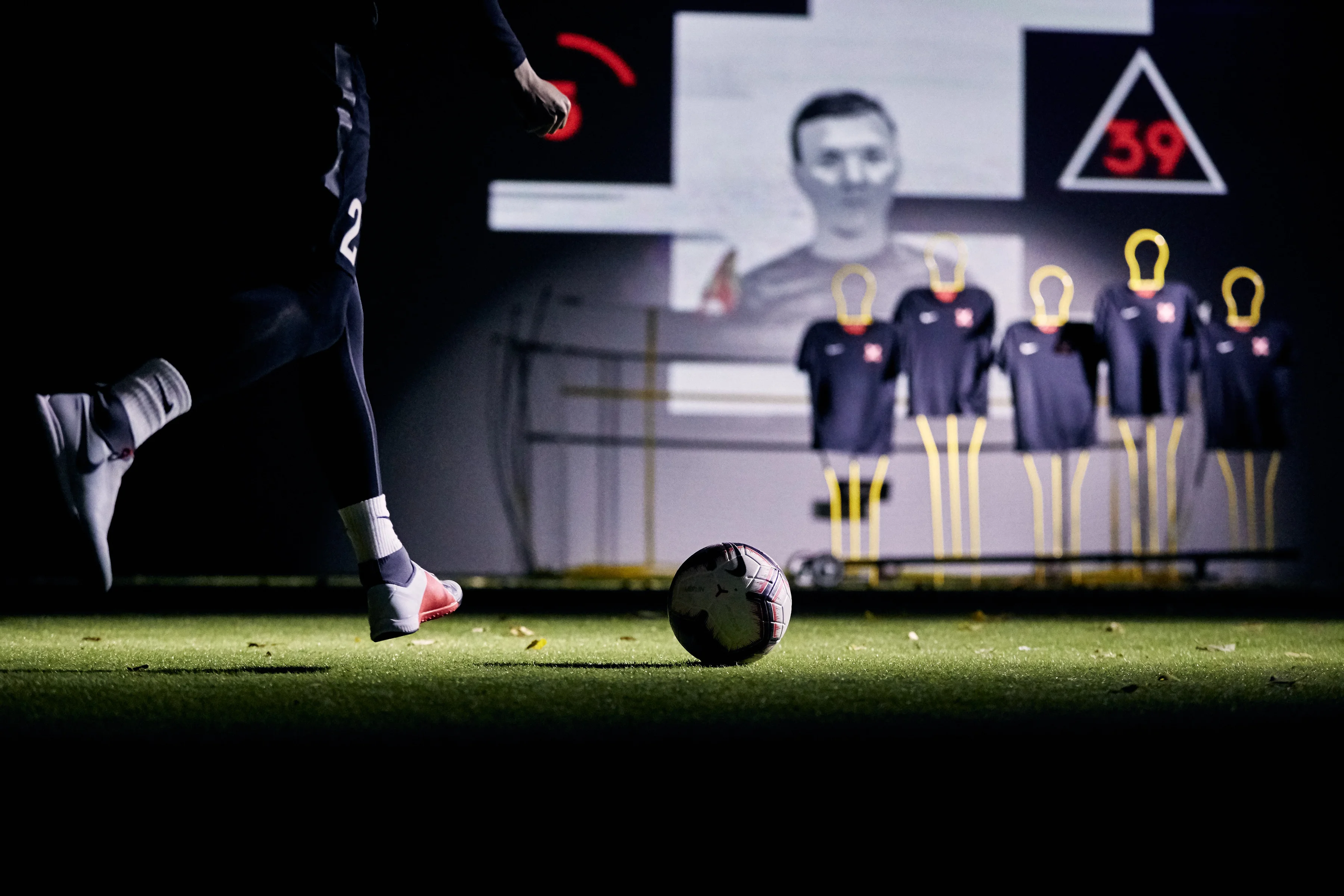 Nike Phantom campaign. Спортивный и бизнес фотограф Арсений Голышкин