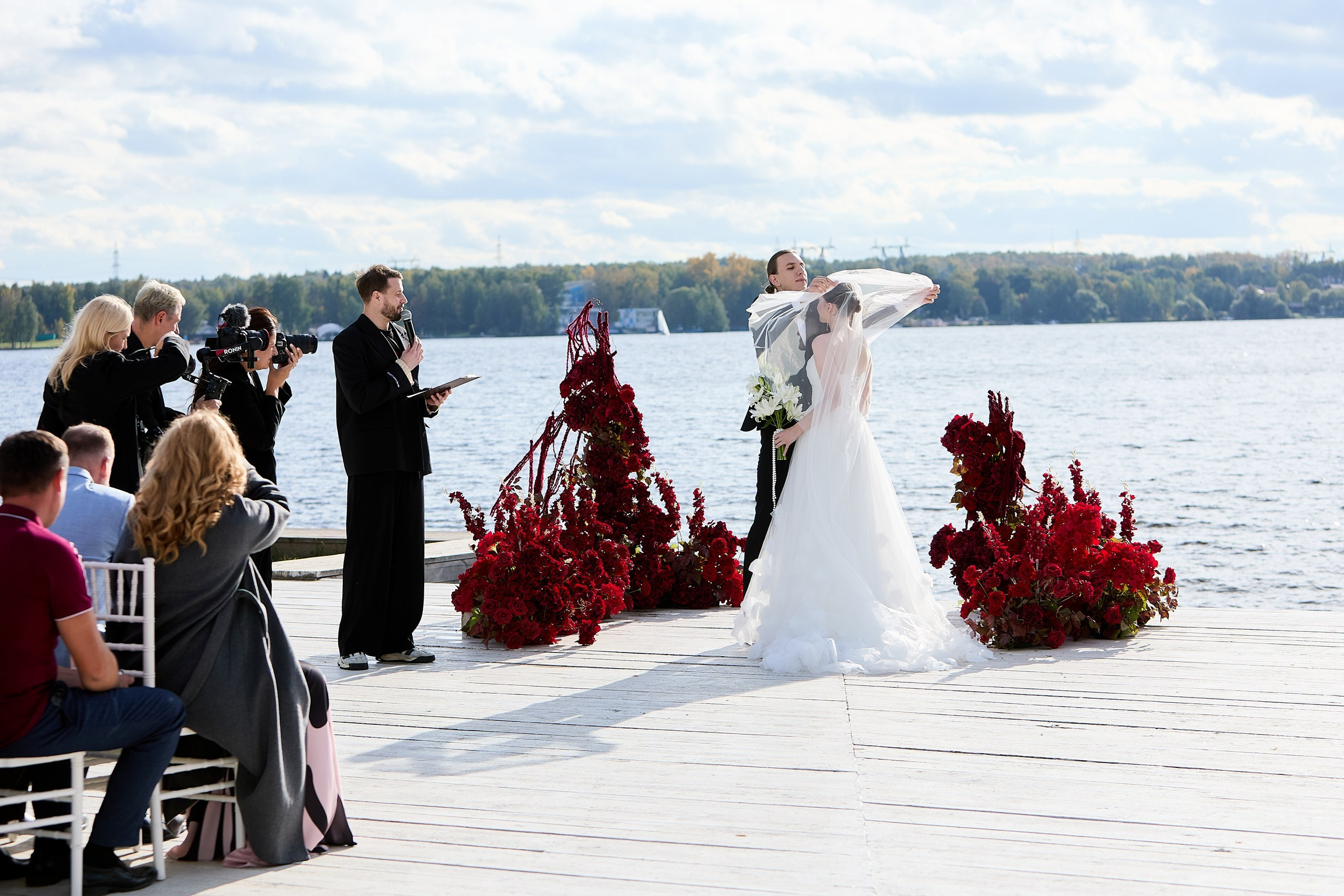 Выездная регистрация в PIROGOVO. Репортажный Фотограф Москва Дарья Лунева