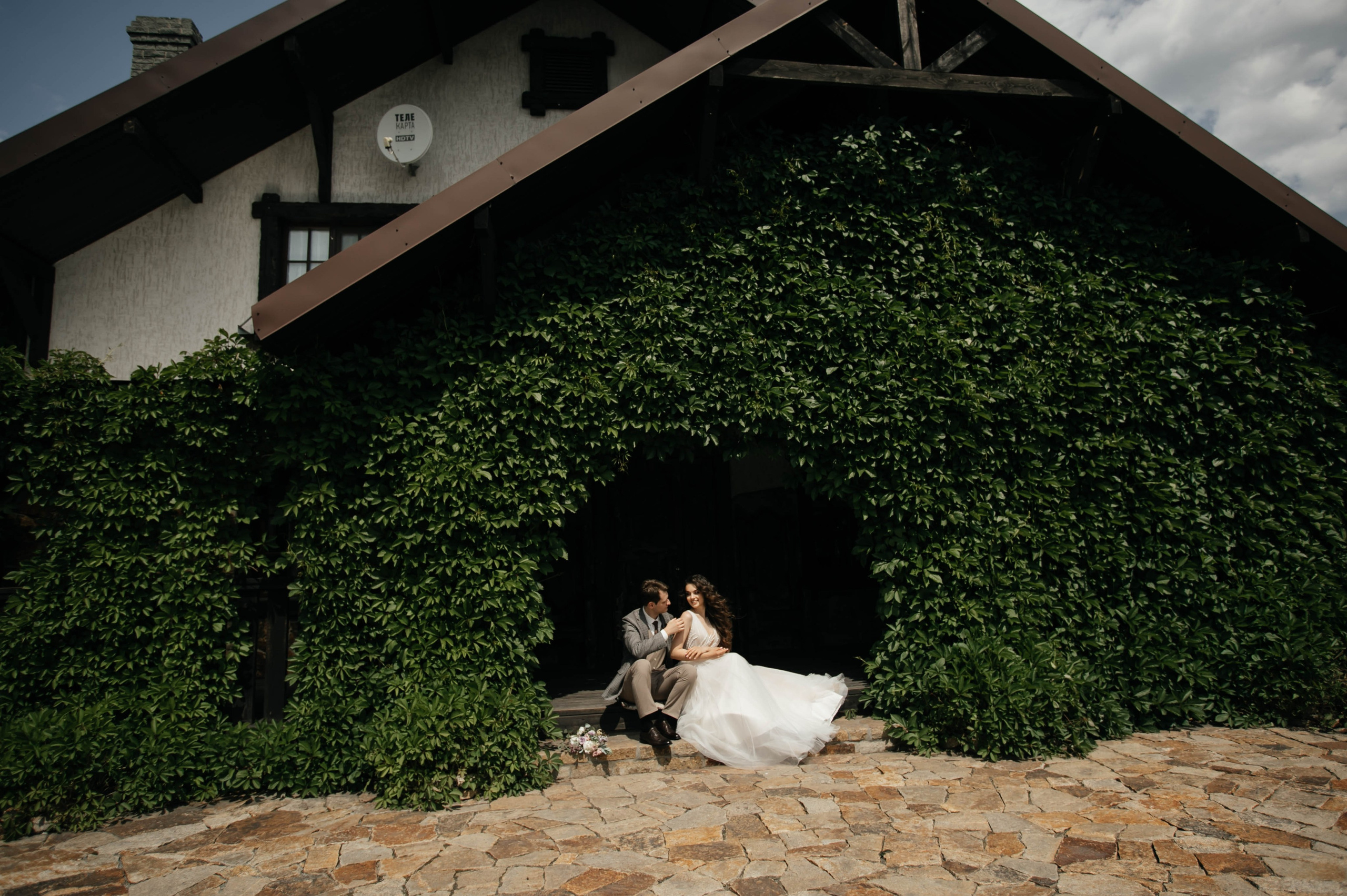 Свадебная история Дарьи и Родиона. Берендей Хаус. Свадебный и семейный фотограф Рассказова Виктория