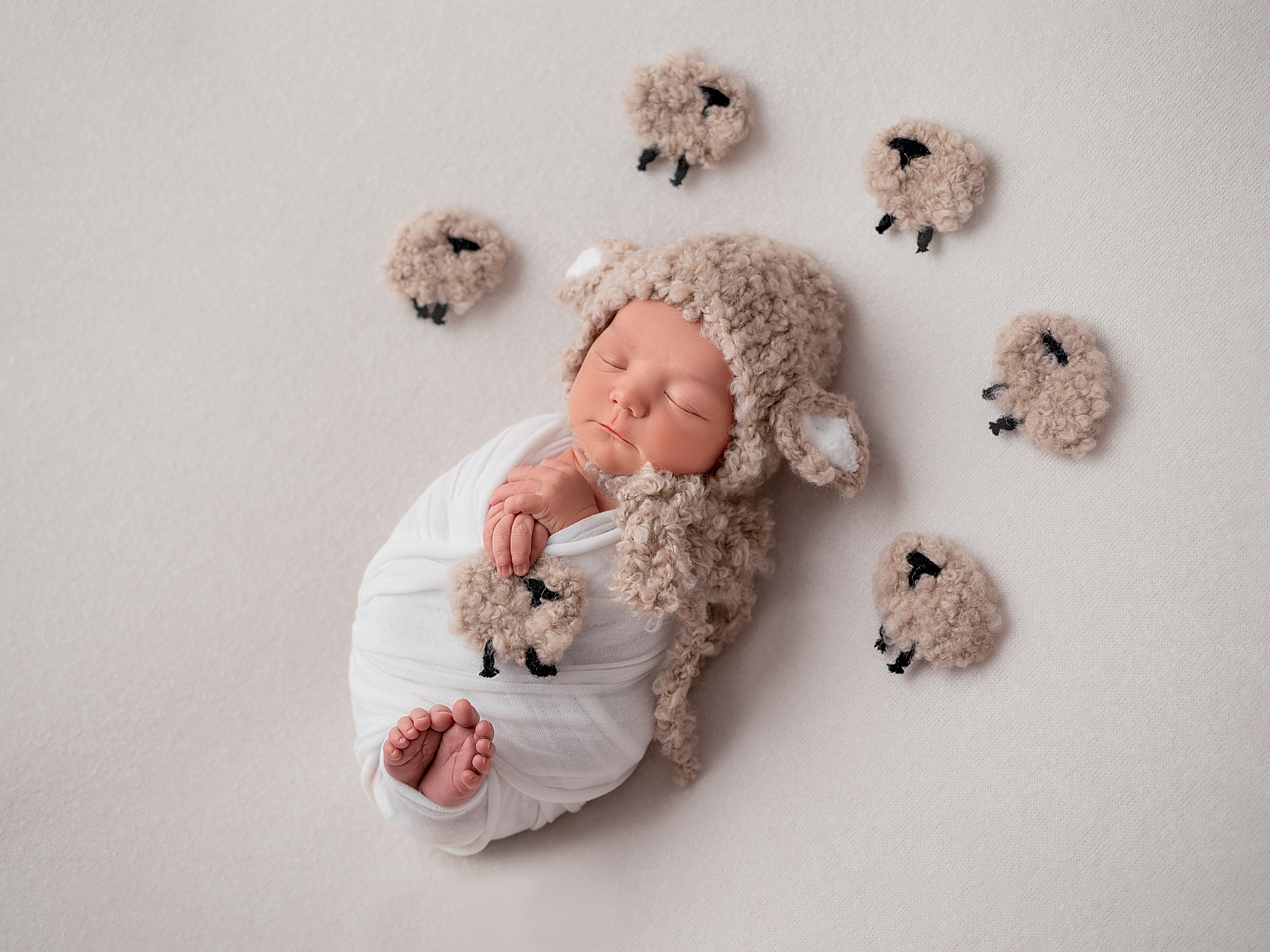 Цена на съёмку новорожденного Краснодар. Фотограф новорожденных Краснодар Малышенко Надежда