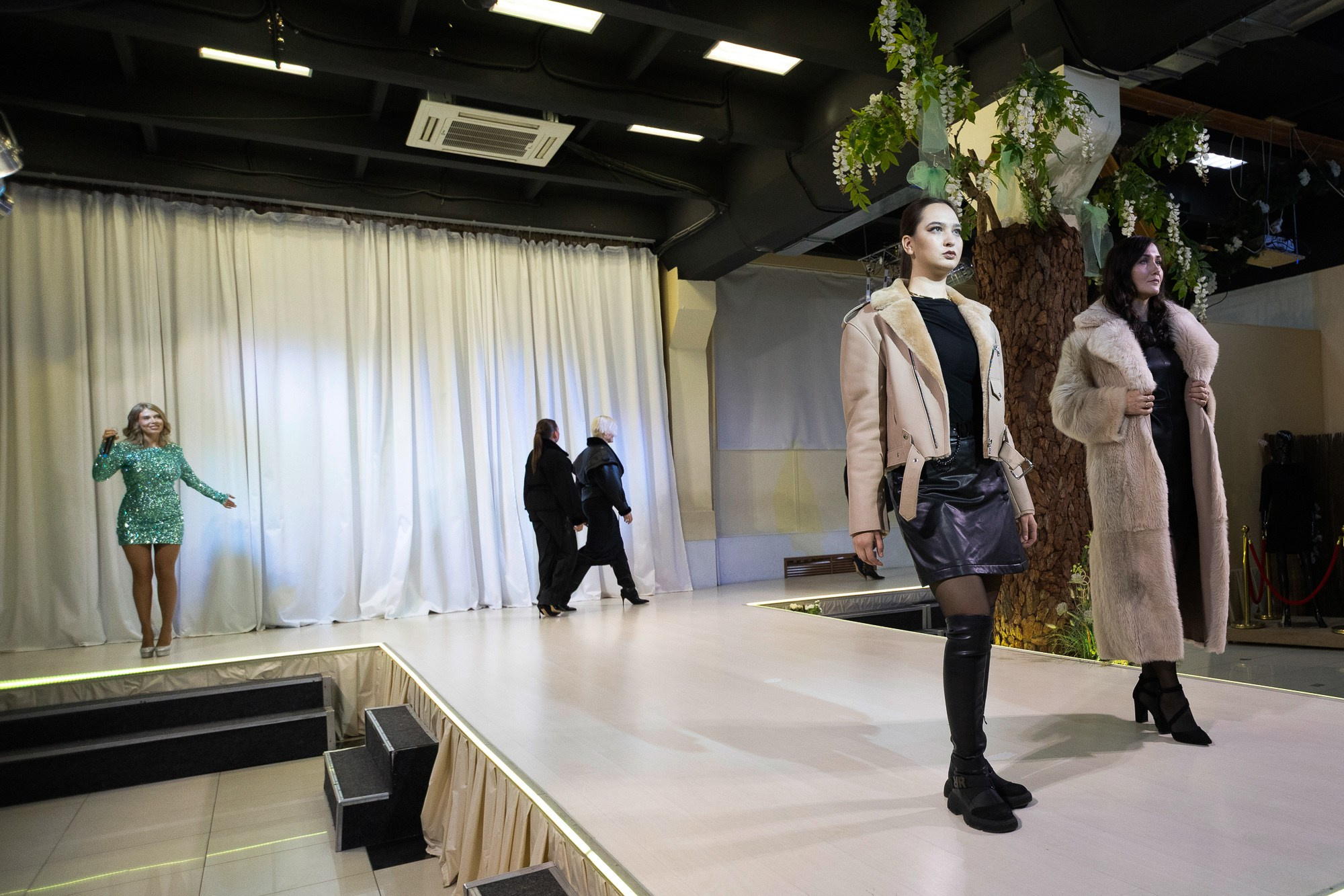 Показ моды Mexa Shop. Andrey Pospelove. Фотограф в Саратове