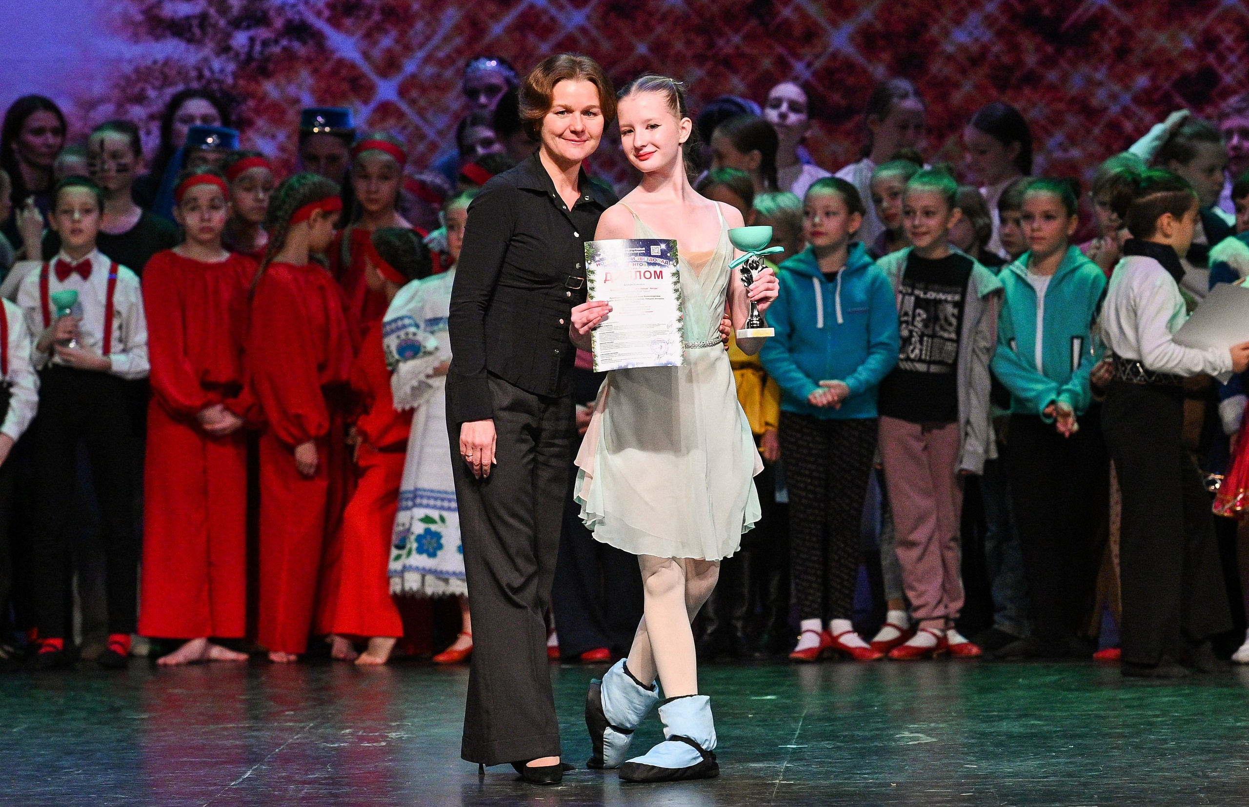 14.11.2024 «Новогодний Звездопад Талантов» Фестивальное движение «Шаг к мечте» г. Москва. Медиастудия Фото Концепт