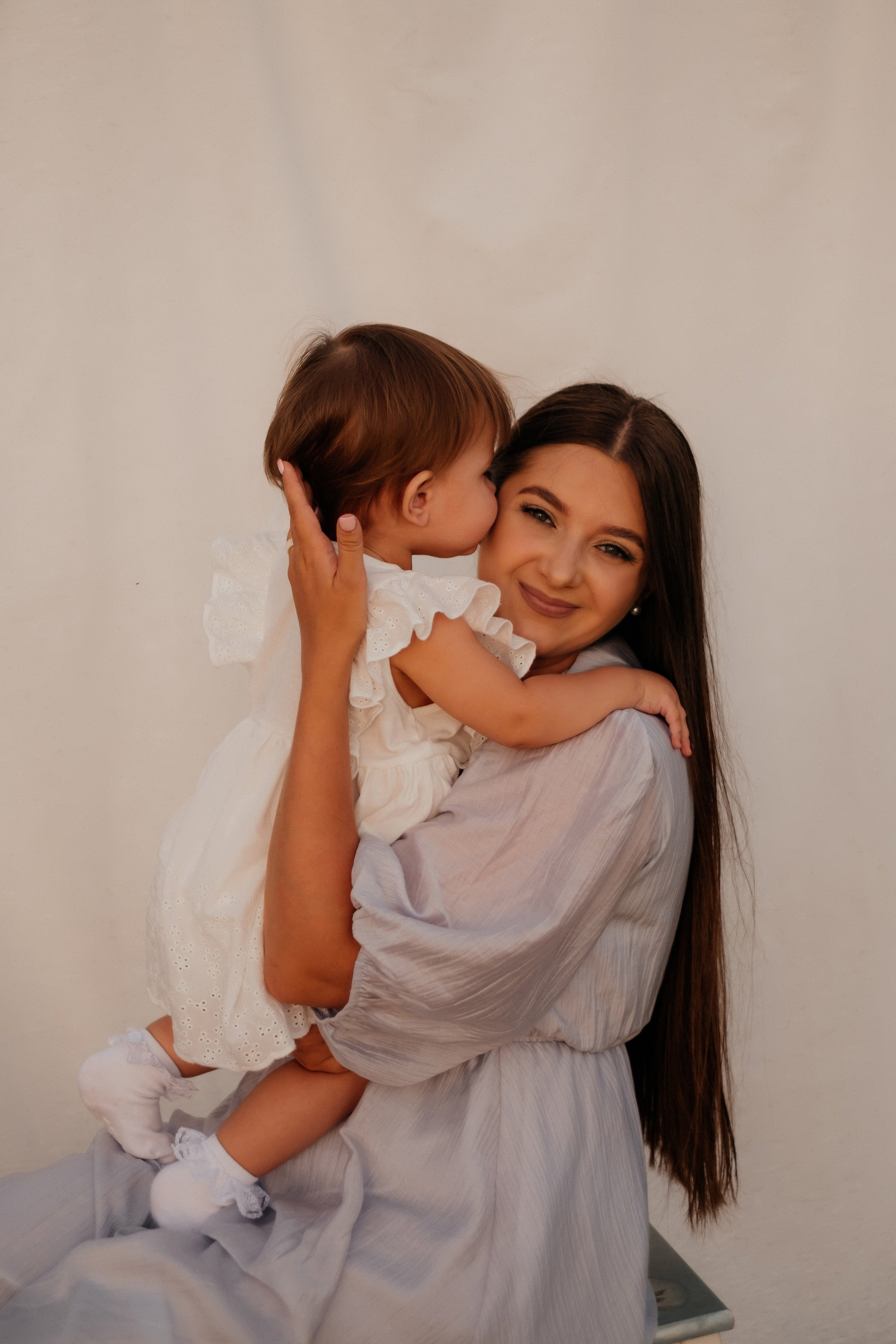 Алина, Ярослав и Тая на берегу. Фотограф в Новосибирске Диана Ильиных