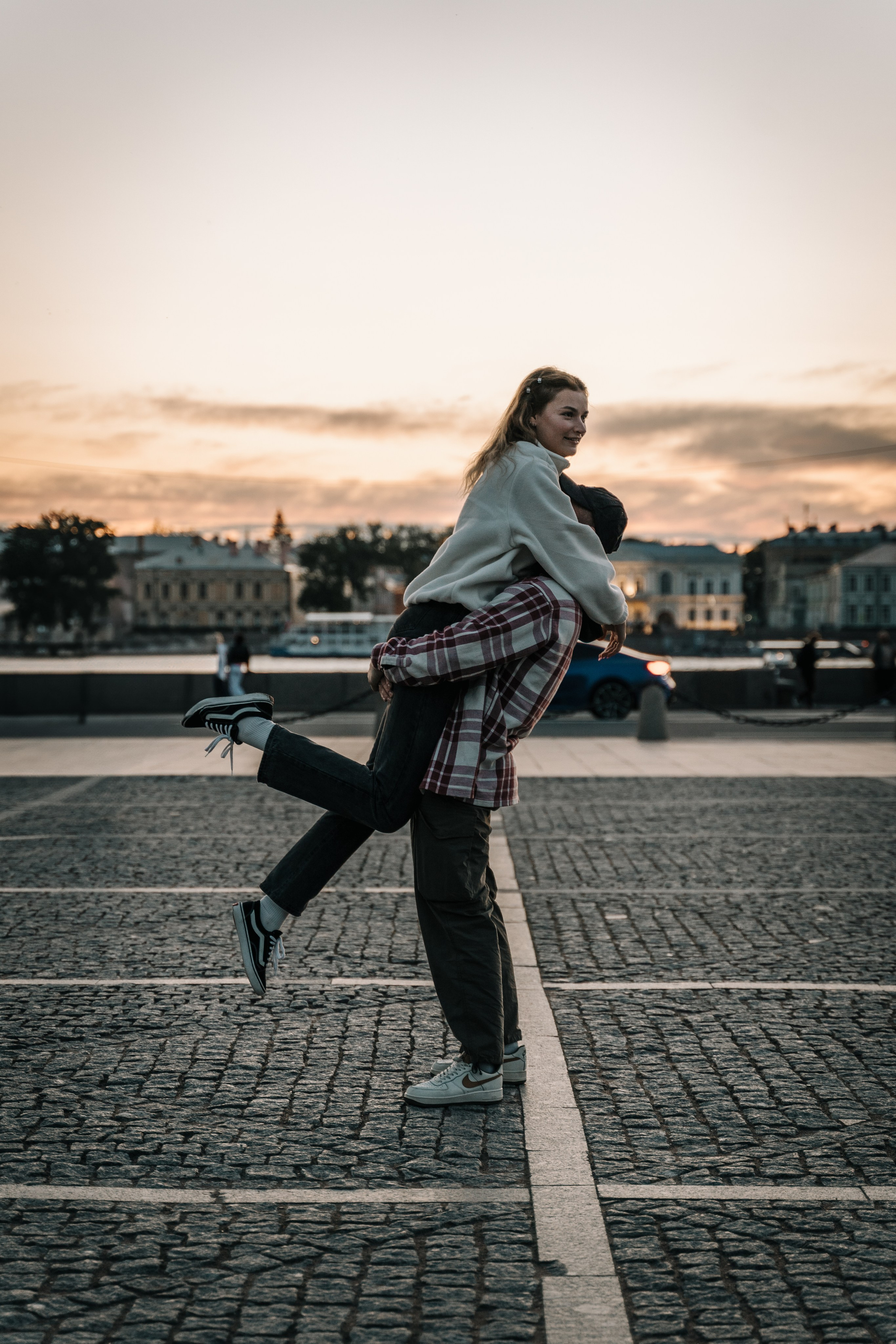 SUDAKOVY. MILATE — выпускные альбомы, фотосессии и видео в Москве