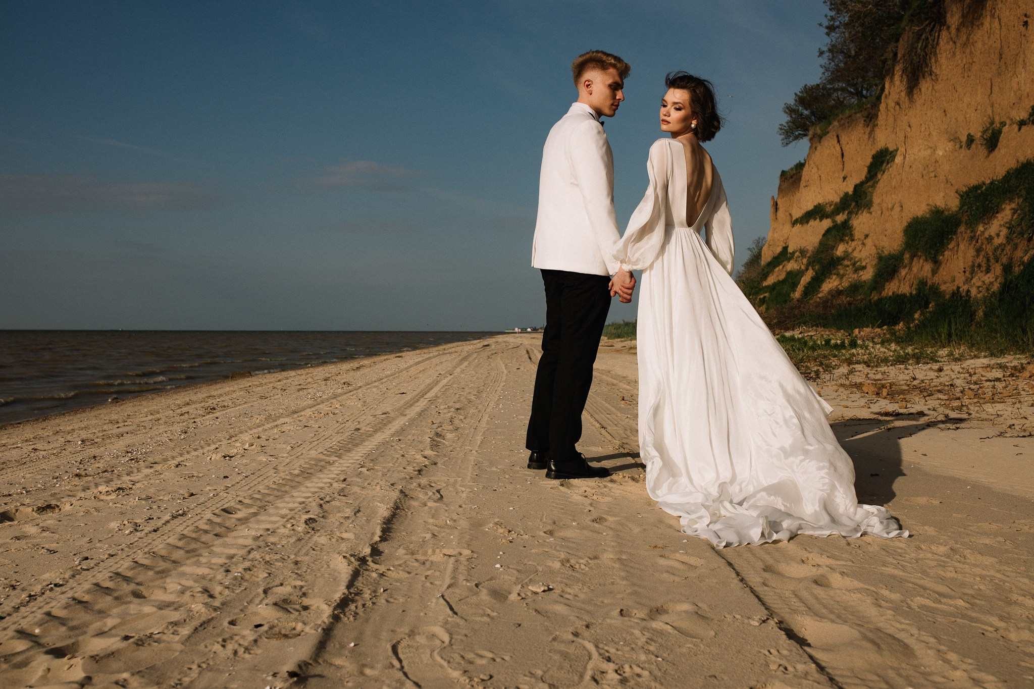 Клятва у волн: пляжная свадебная love story. Семейный и свадебный фотограф Ростове-на-Дону