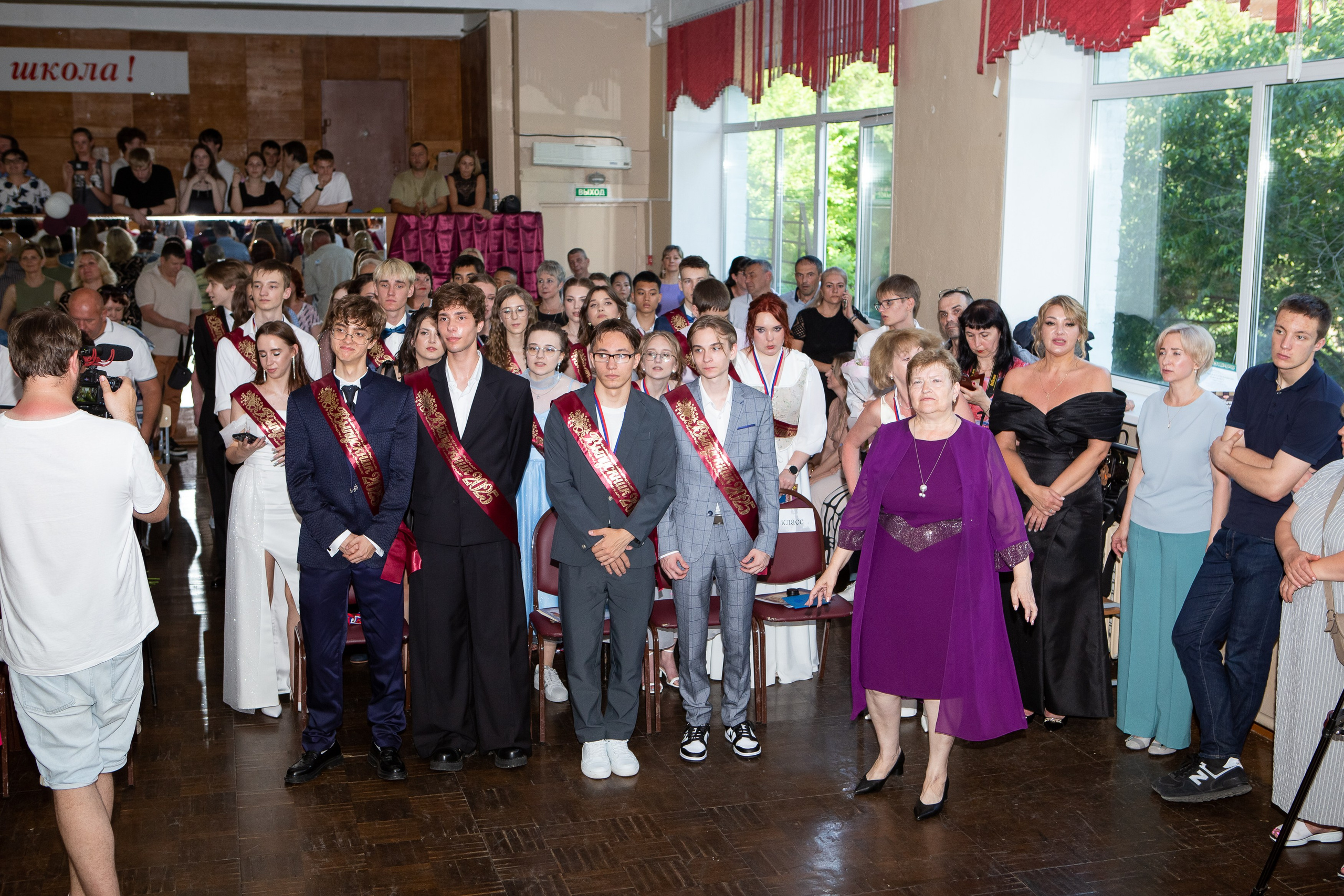 Последний звонок/Выпускной в школе. Фотограф во Владивостоке Анастасия Стробыкина