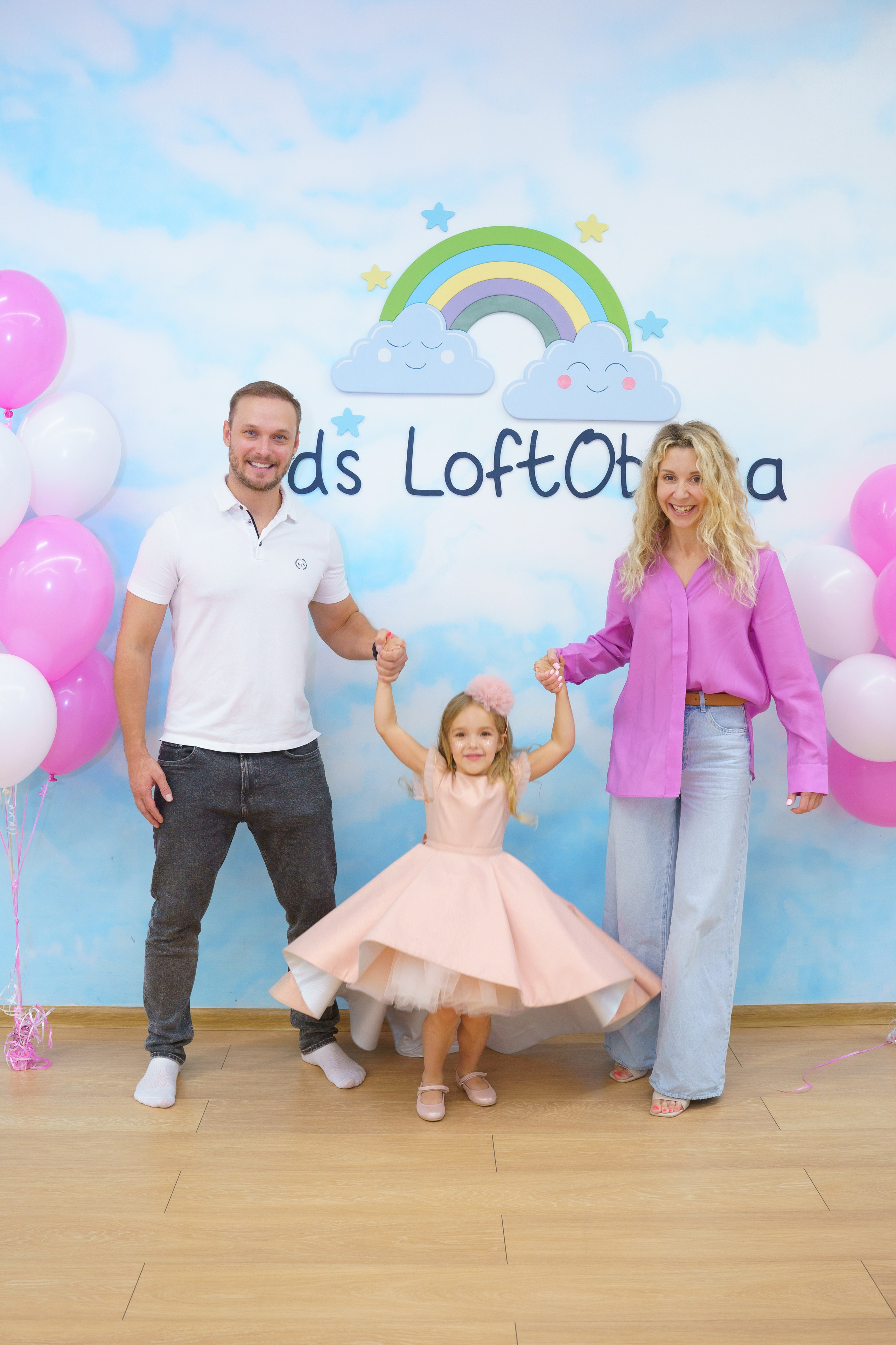 Репортажная съемка дня рождения в лофте. Фотограф Екатерина Канчалаба