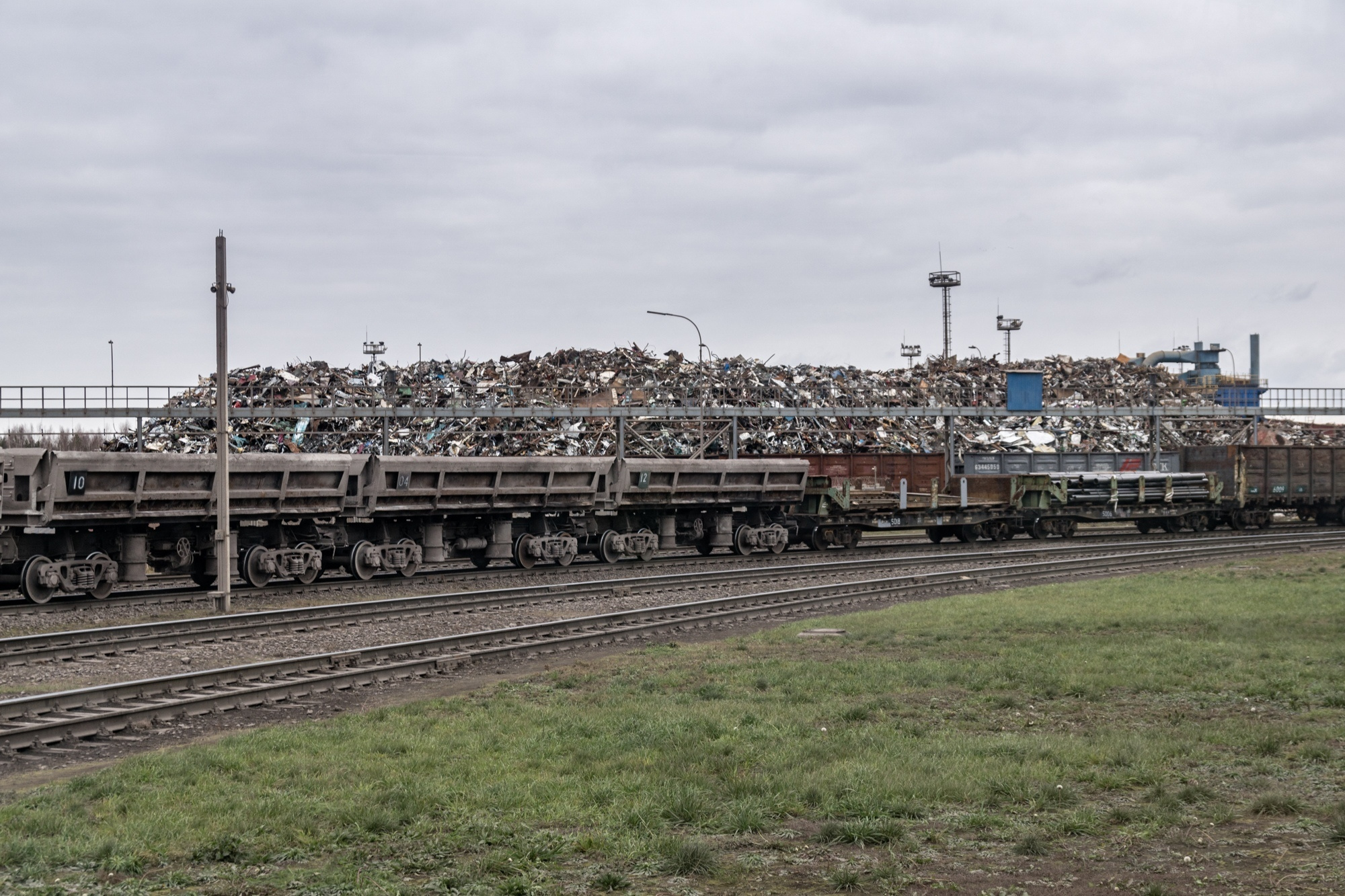 вагоны с железным ломом