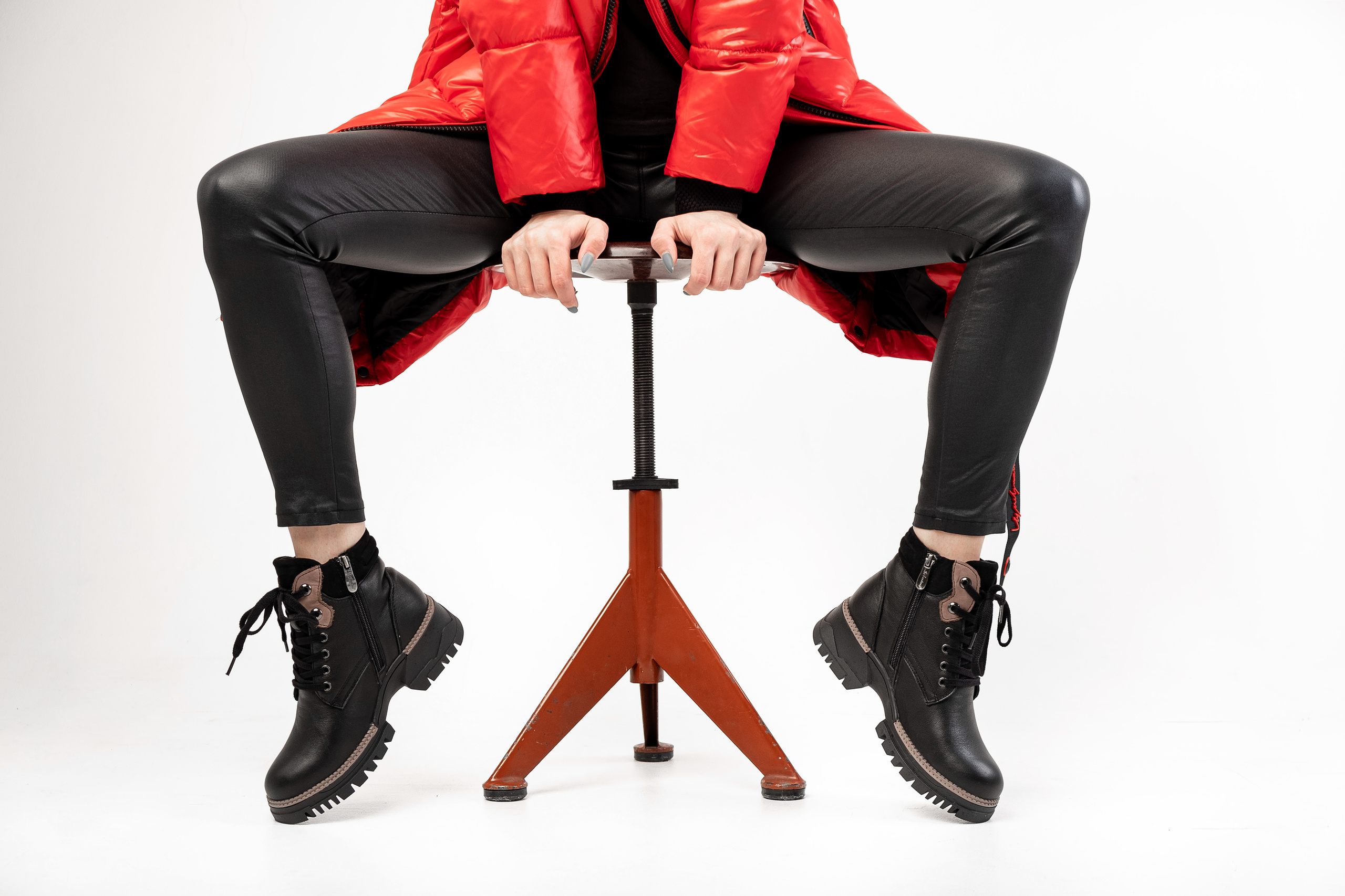 Магазин «НАША ОБУВЬ». Профессиональный фотограф Барнаул Анастасия Фримал