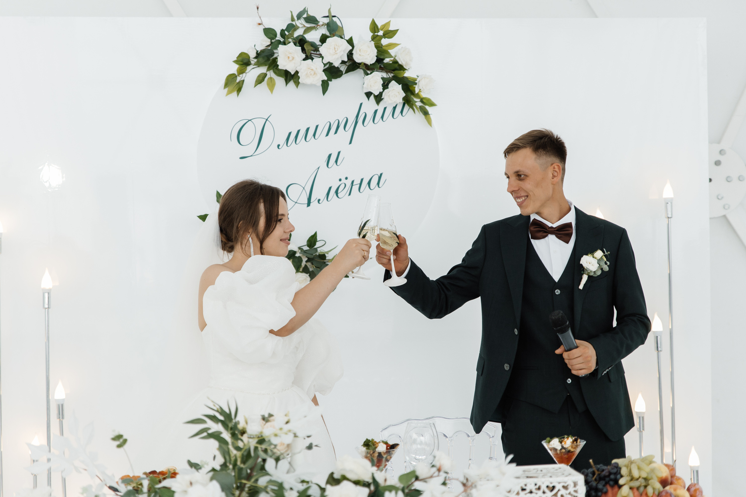 Свадьба в ХВОЕ. Свадебный  фотограф Новосибирск