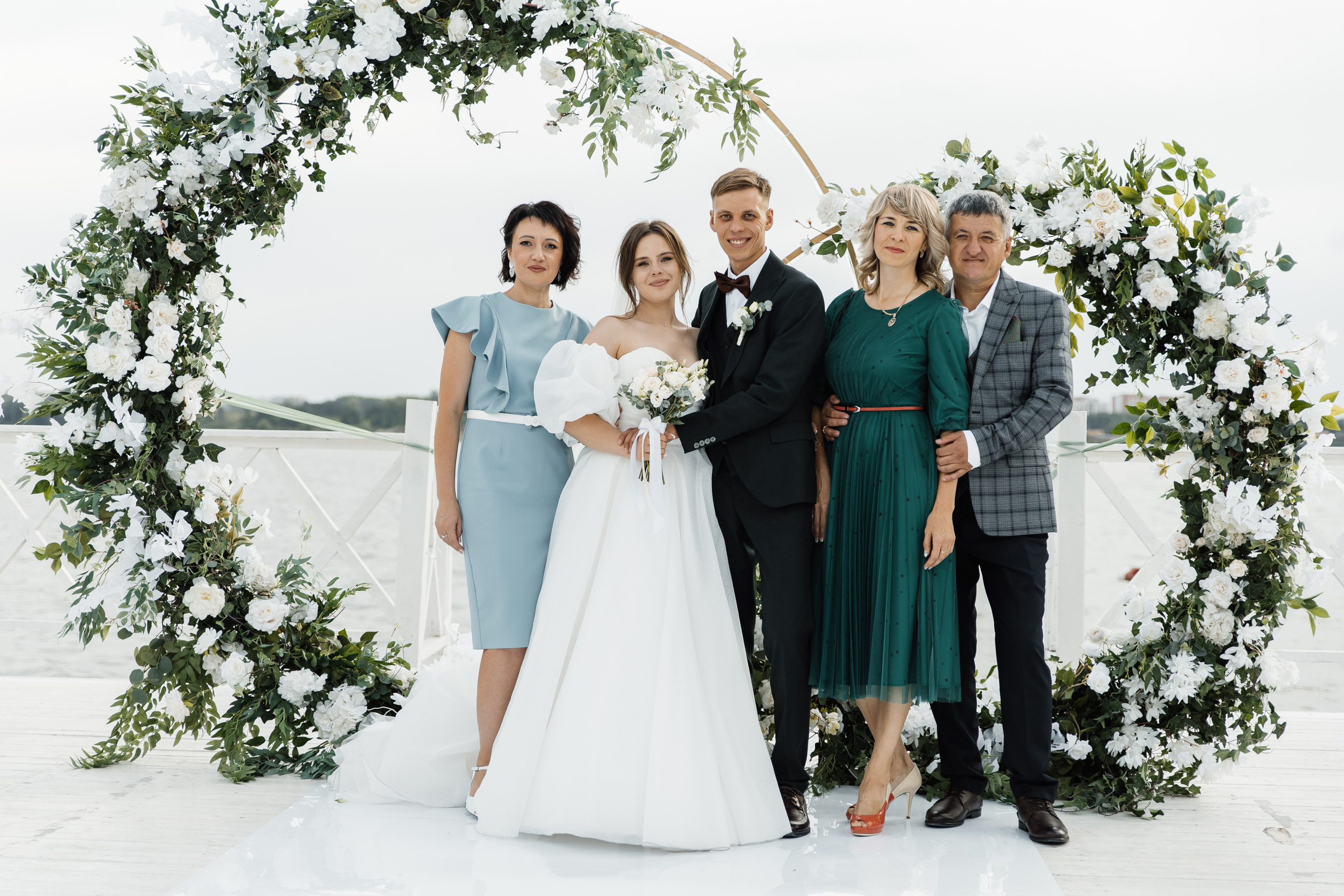 Свадьба в ХВОЕ. Свадебный  фотограф Новосибирск